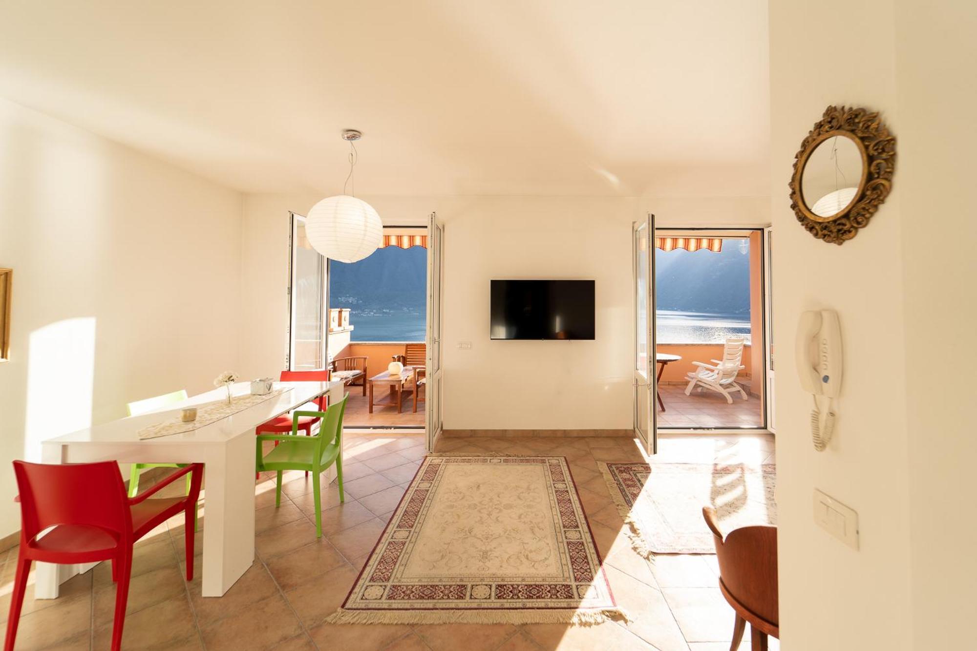 Splendida Casa Con Terrazza Vista E 2 Garage Apartment *