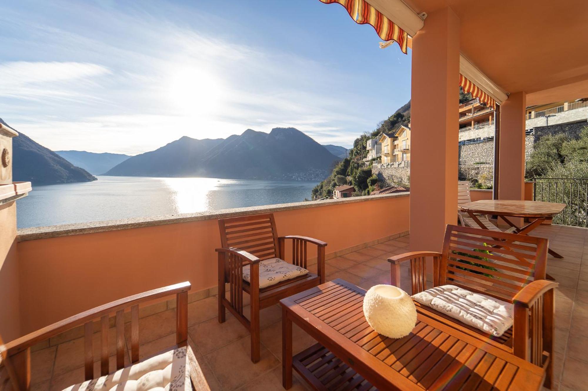 Splendida Casa Con Terrazza Vista E 2 Garage *