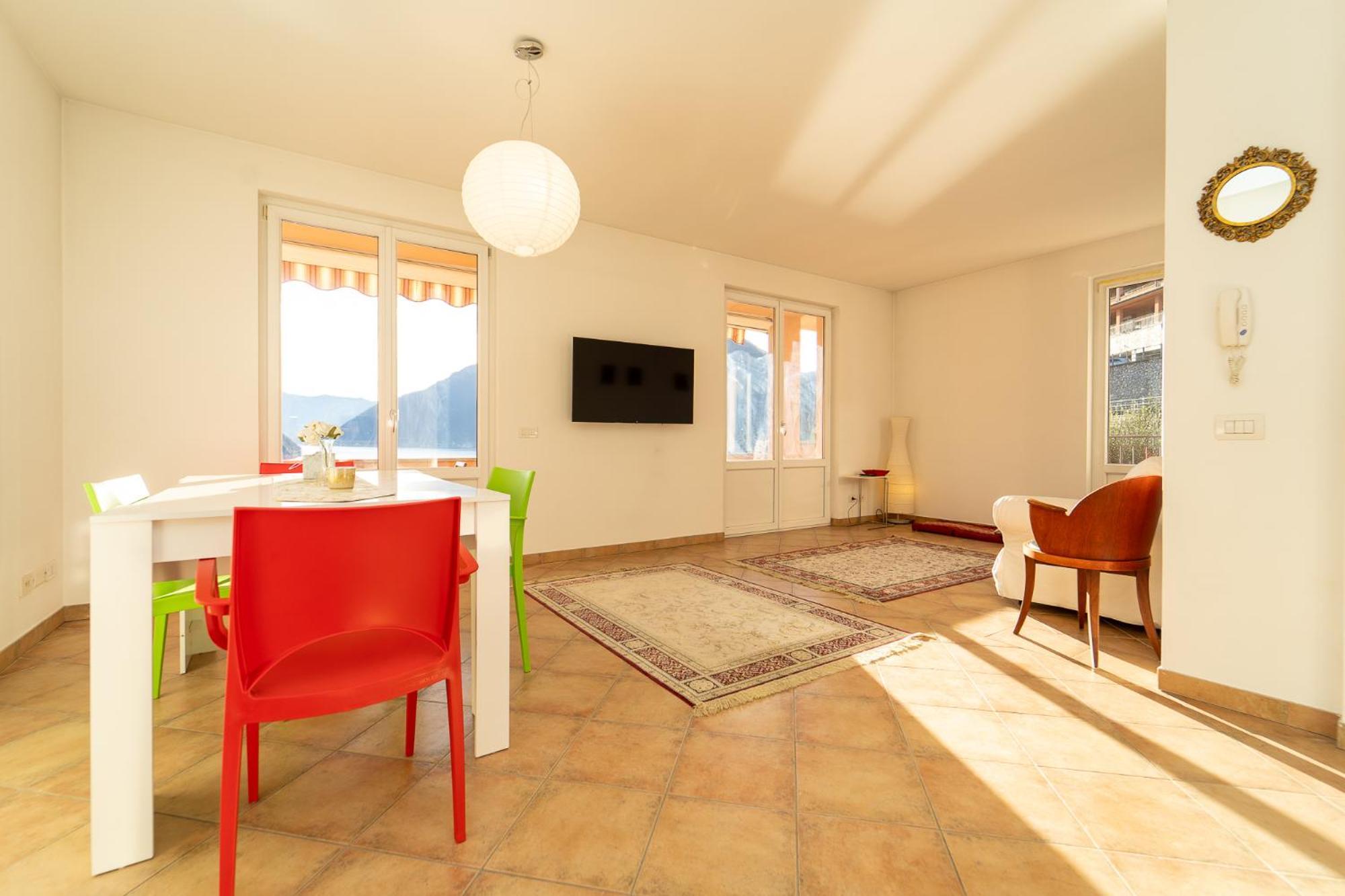 Splendida Casa Con Terrazza Vista E 2 Garage Apartment *