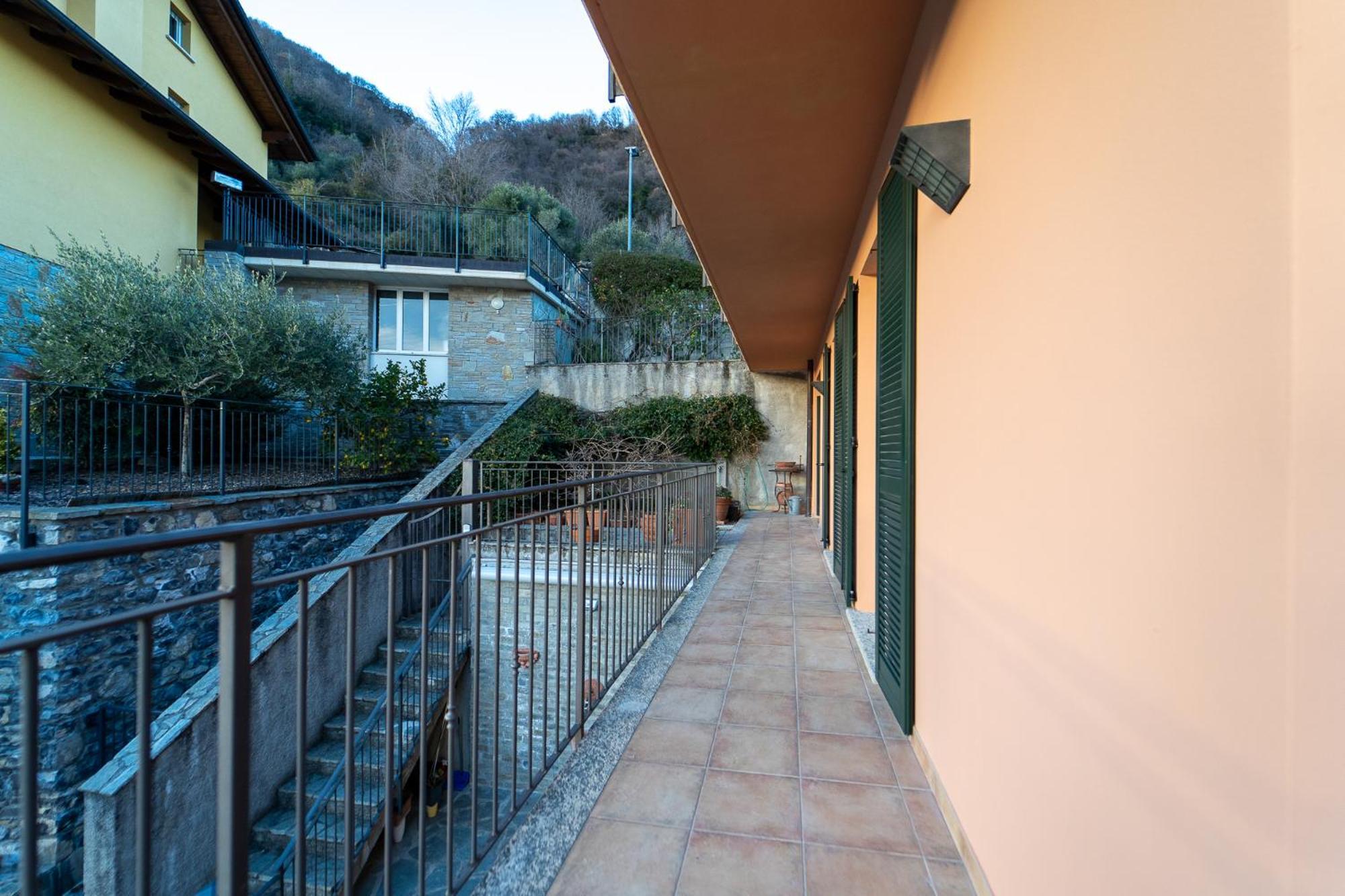 Splendida Casa Con Terrazza Vista E 2 Garage Apartment Colonno