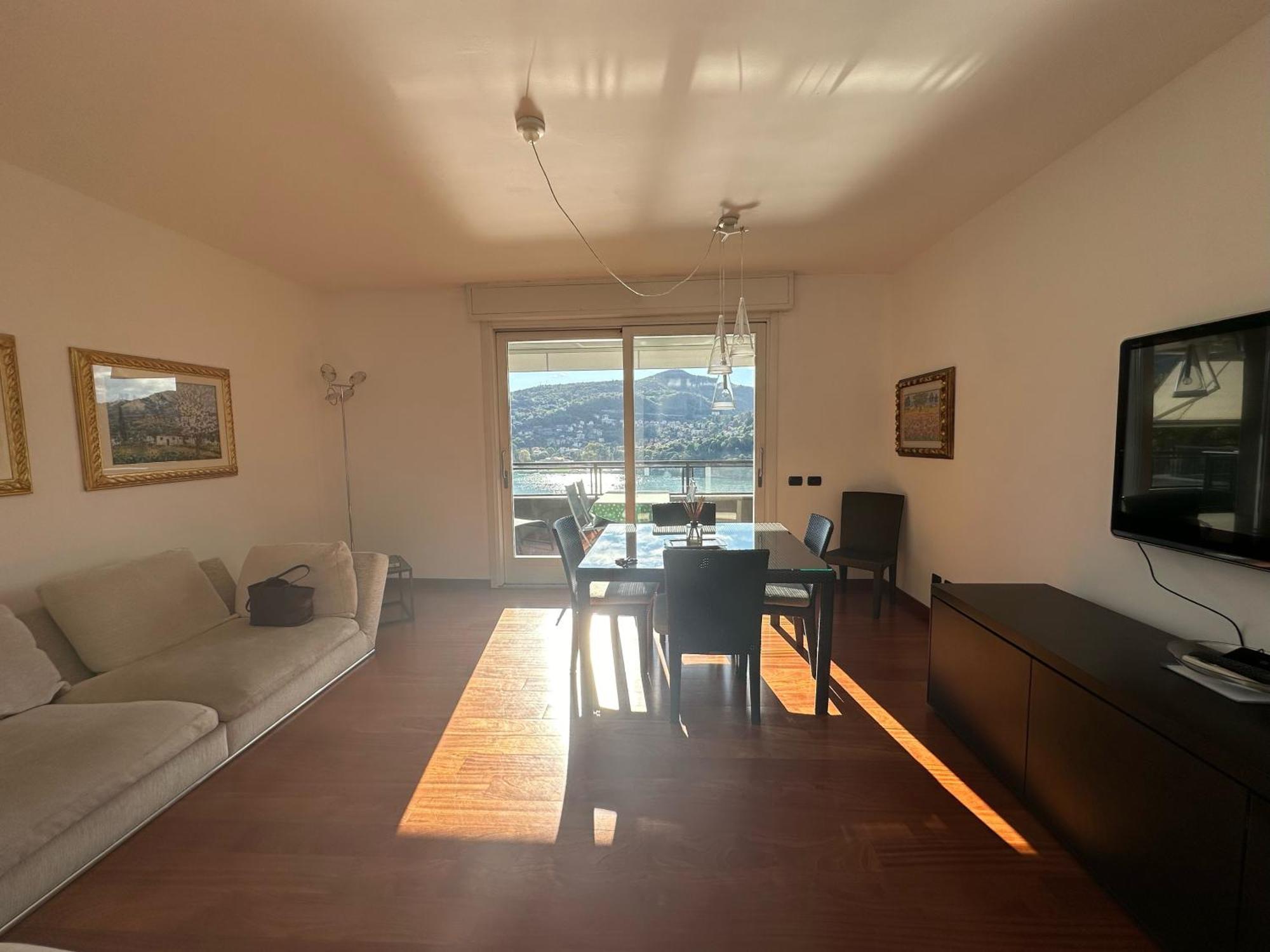 View Ac And Garage Apartment Como