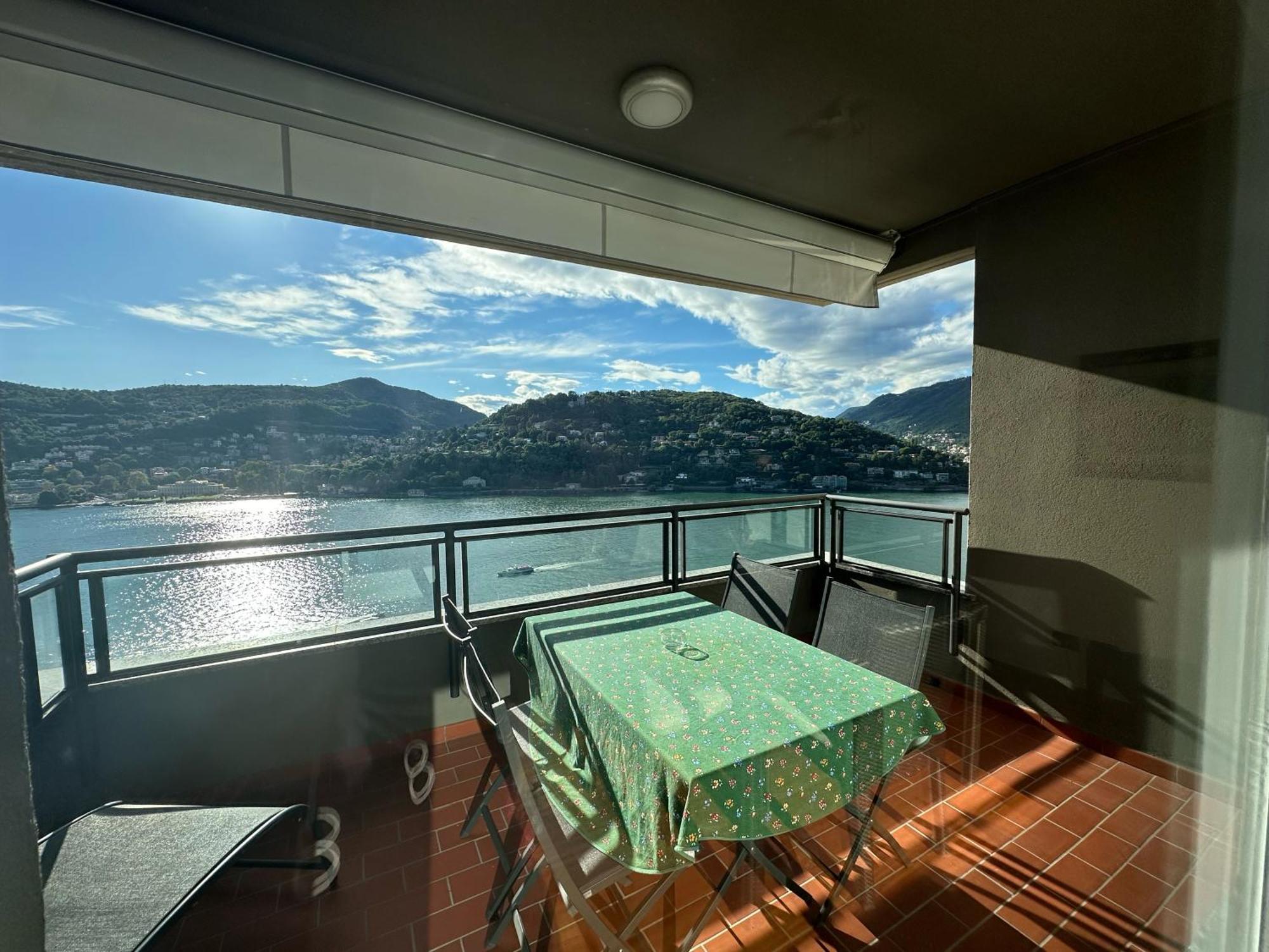 View Ac And Garage Como
