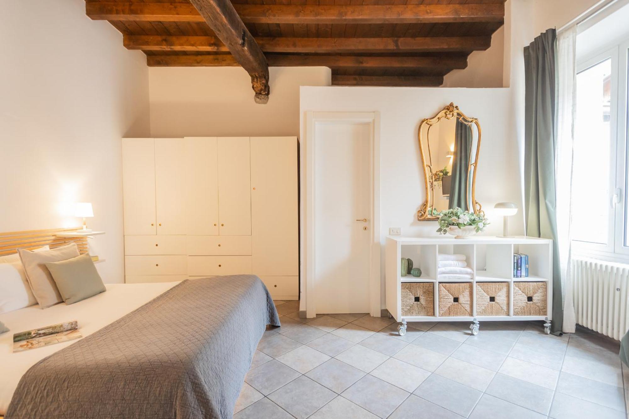 Up On The Roof By Rent Apartment Como