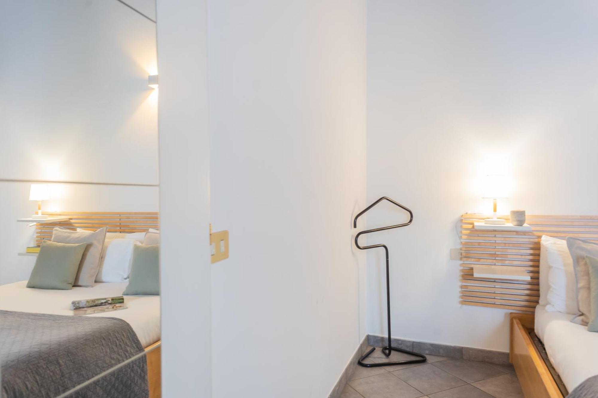 Up On The Roof By Rent Como