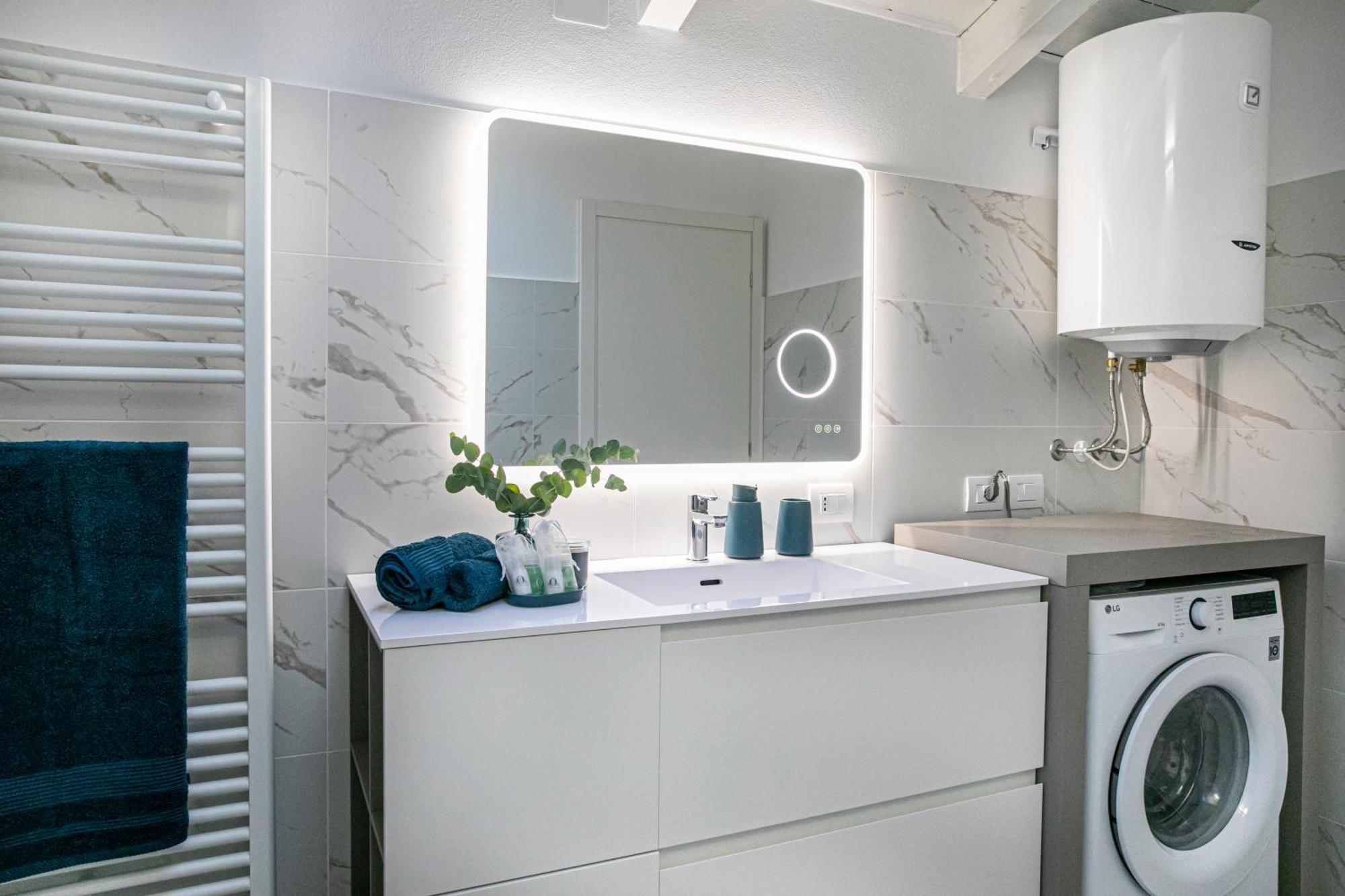 La Trave In Center Apartment Como