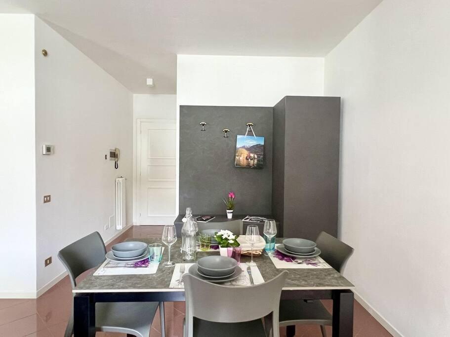 Front 2-bedroom Flat - 6 Persons