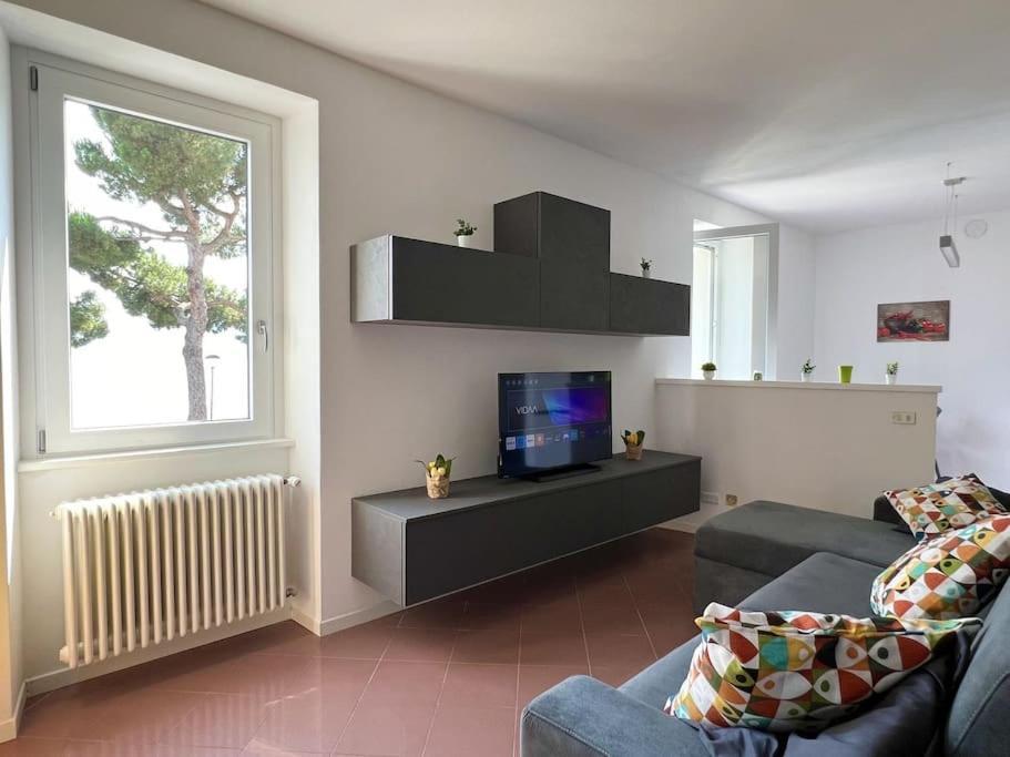 Front 2-bedroom Flat - 6 Persons