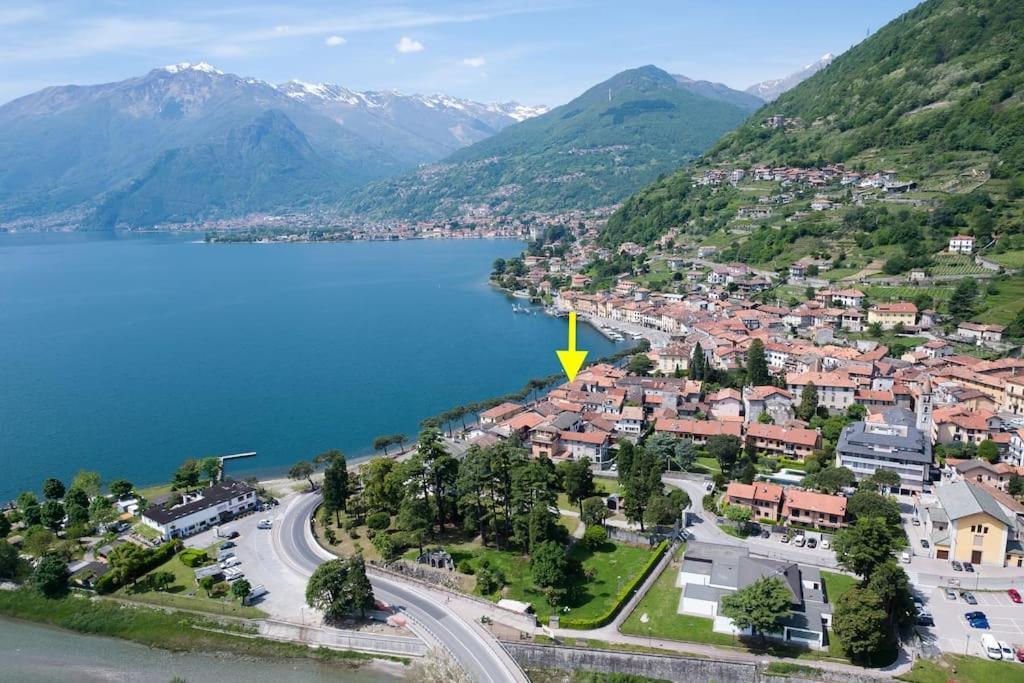 Front 2-bedroom Flat - 6 Persons Domaso