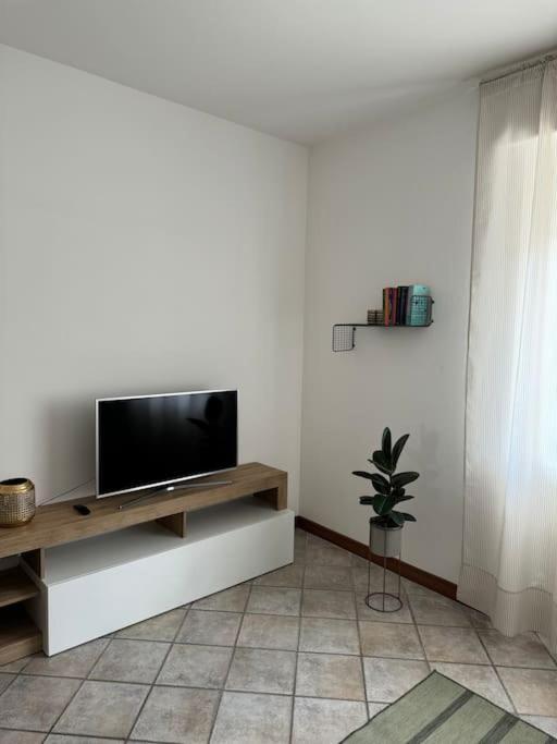 Apartment Maddy's House Mandello del Lario
