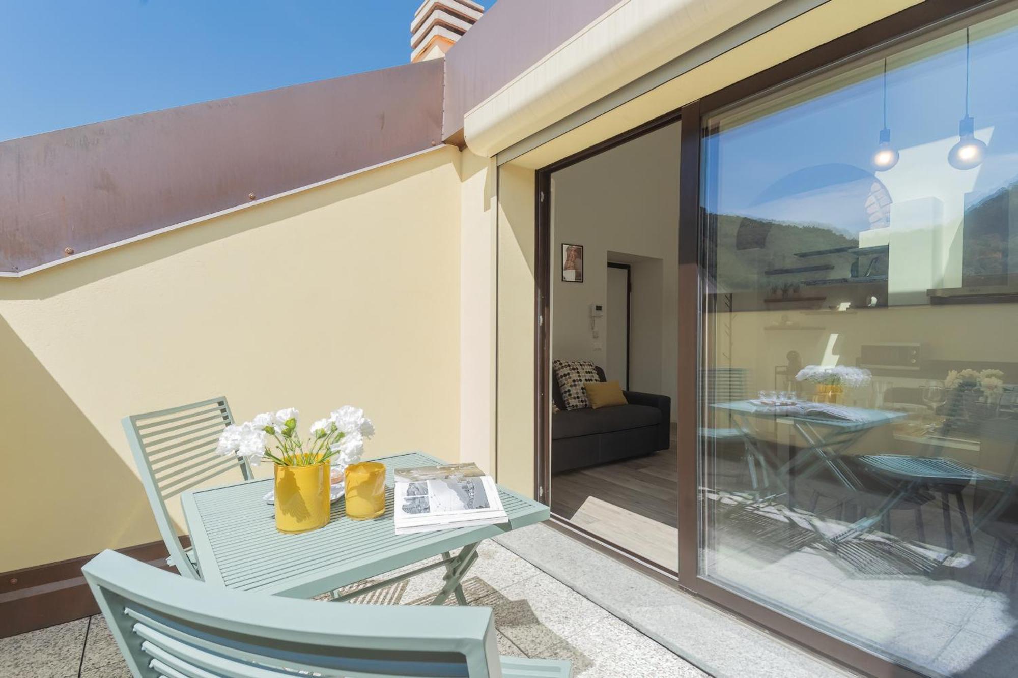 Manaraquattro - With Free Parking And View In Como, Near The Center - Apartment