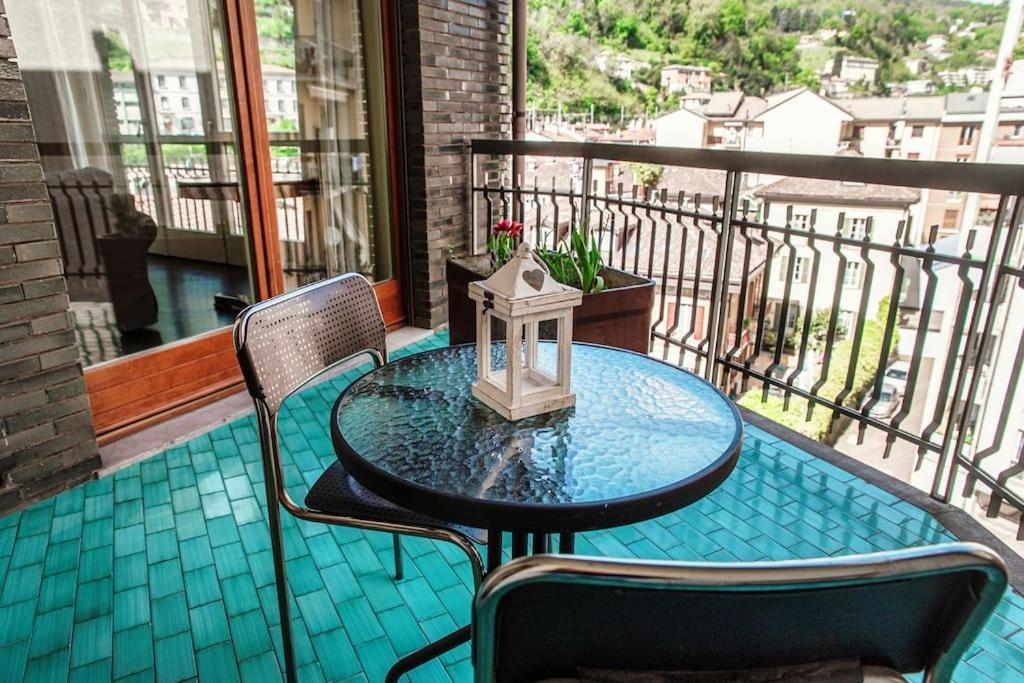 Apartment Elegante Casa Con Garage Ac Wifi Balcony Como