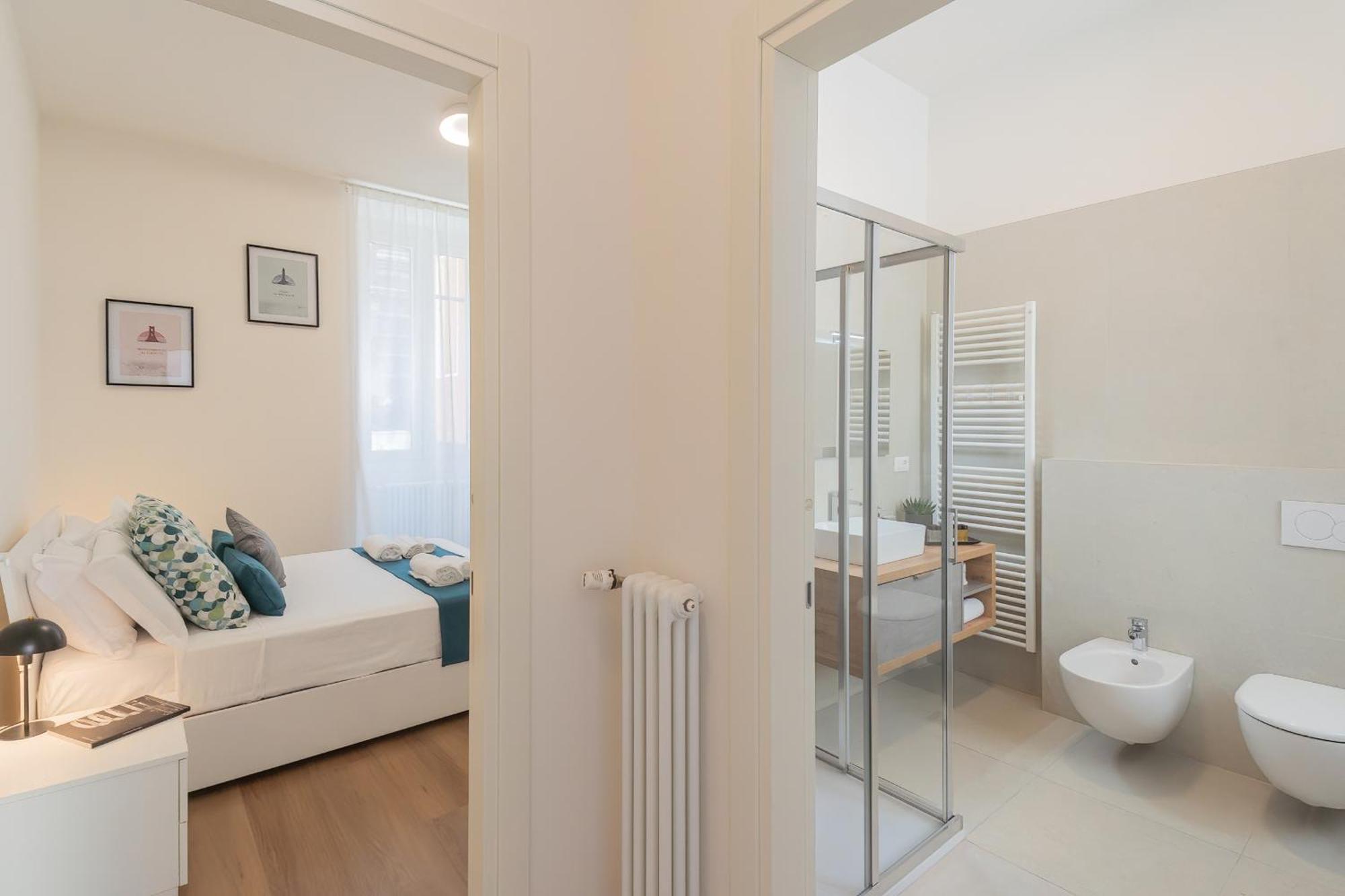 Manaraquattro - In Near The Center With Free Parking - Apartment Como