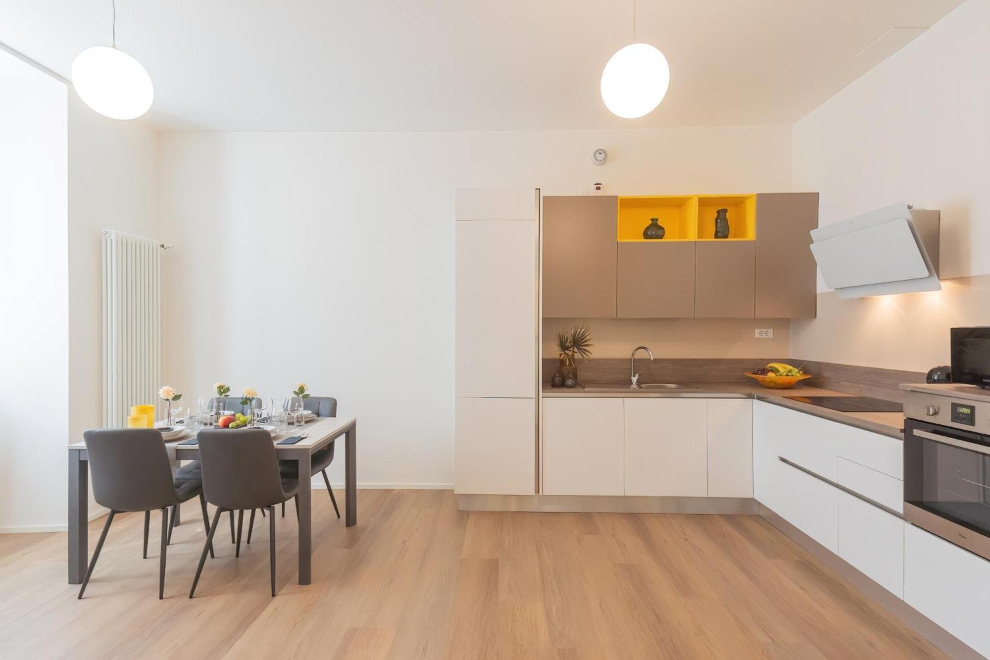 Manaraquattro - In Near The Center With Free Parking -