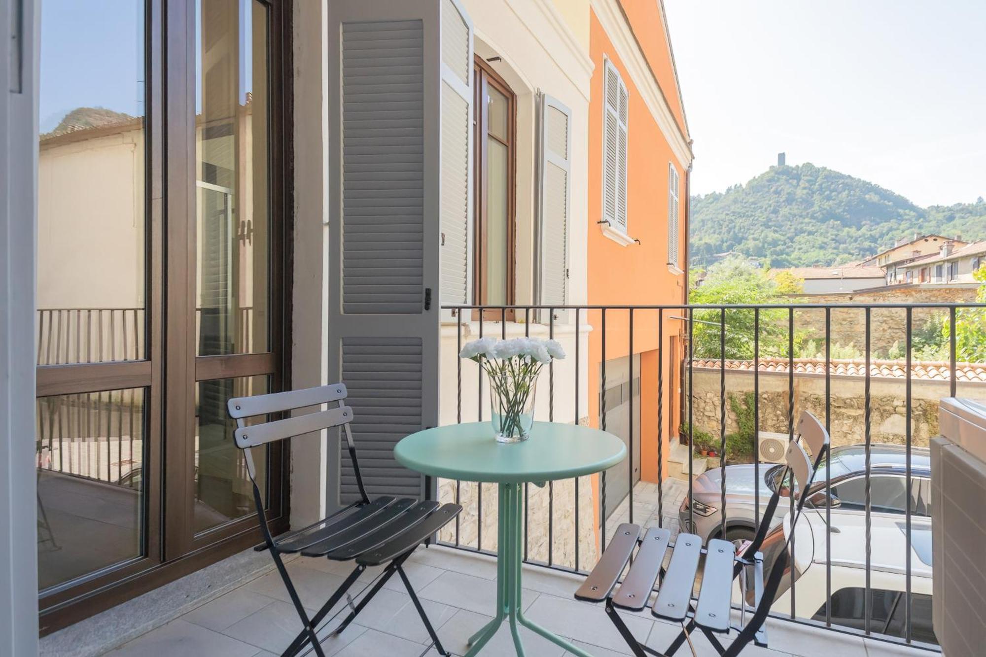 Apartment Manaraquattro - In Near The Center With Free Parking - Como