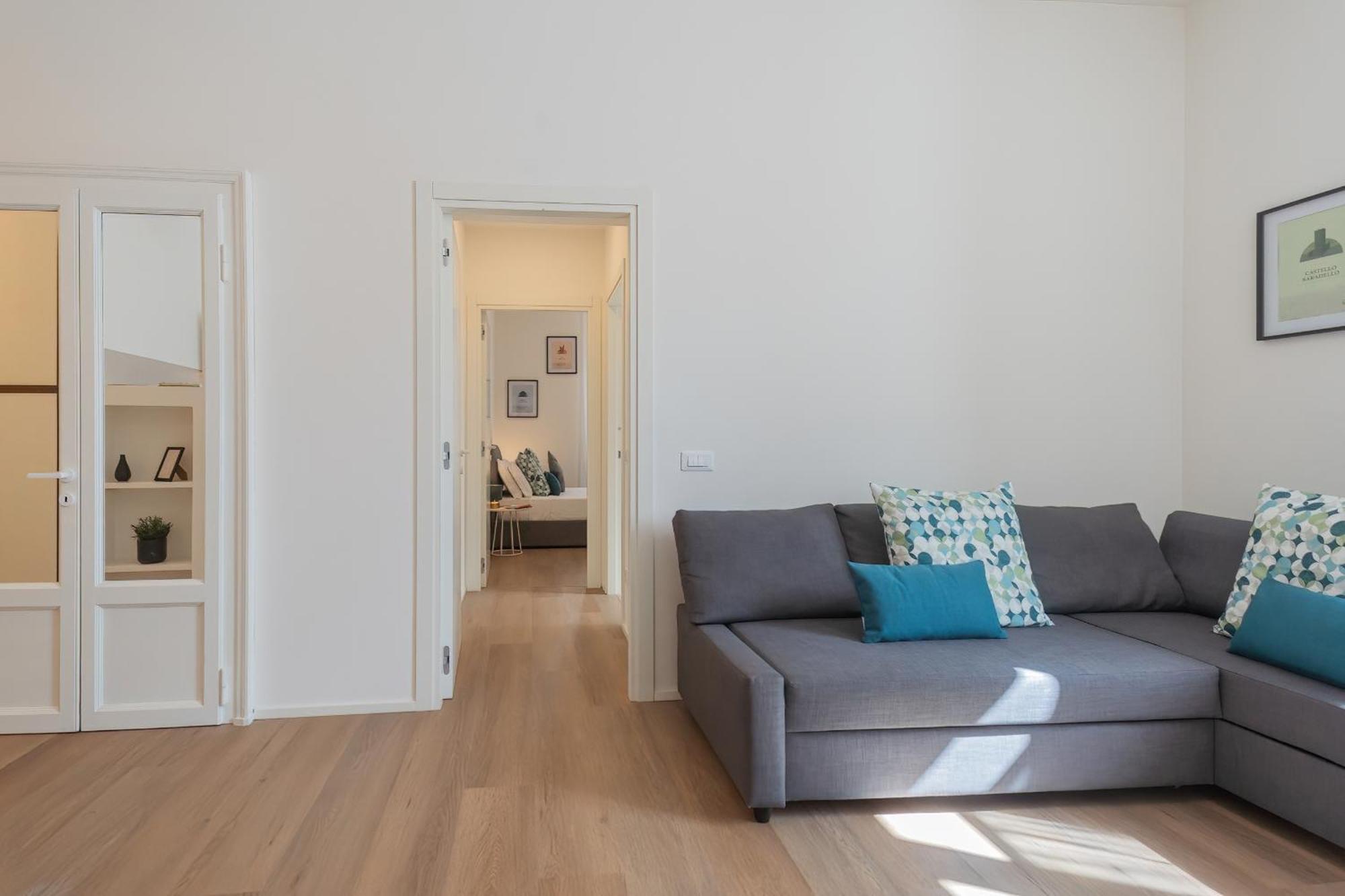 Manaraquattro - In Near The Center With Free Parking - Apartment *