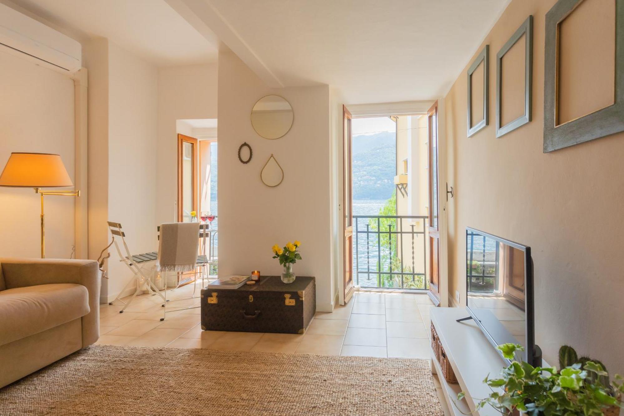 Apartment Il Porticciolo By Rent Carate Urio