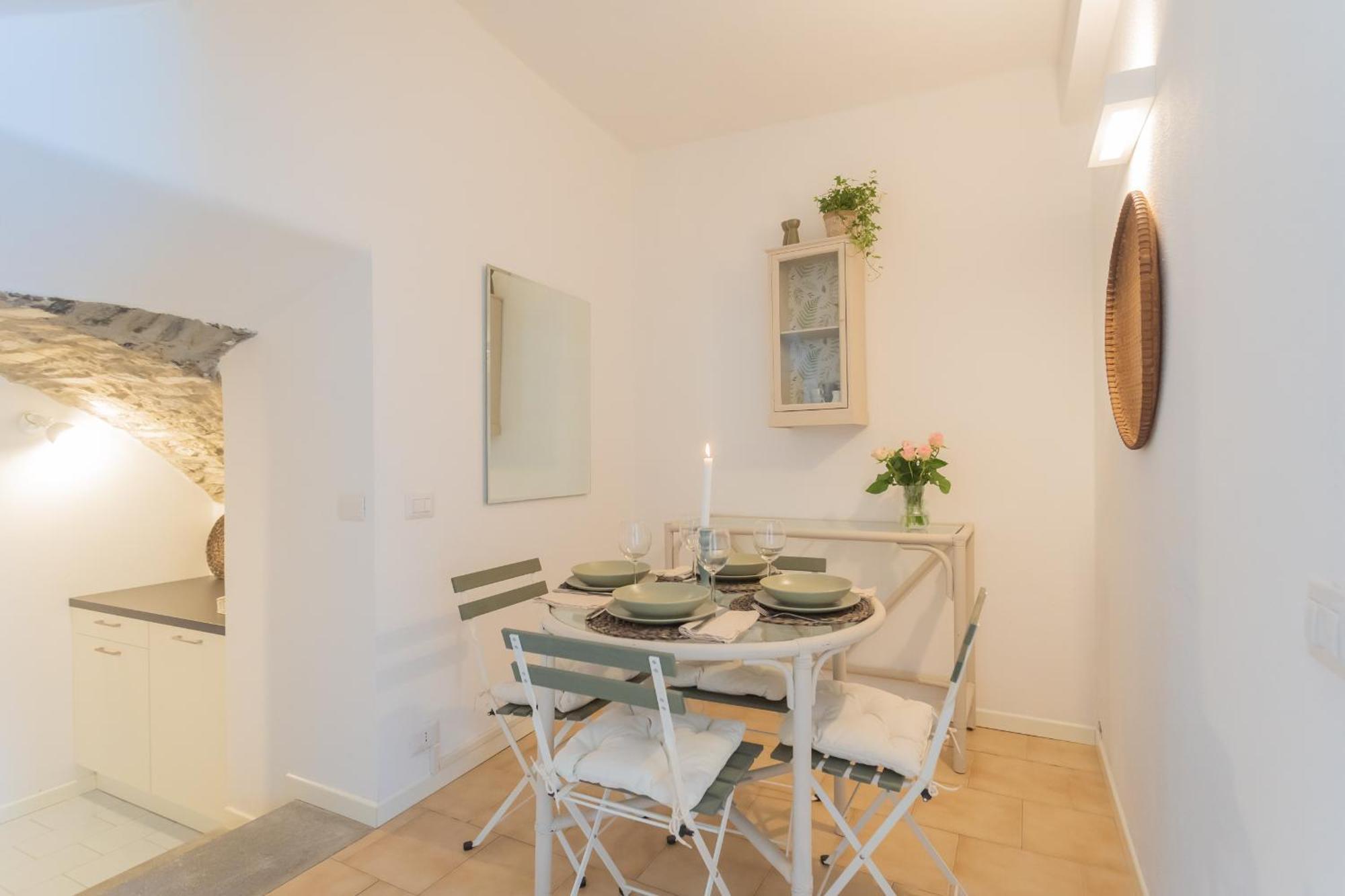 Il Porticciolo By Rent Apartment Carate Urio