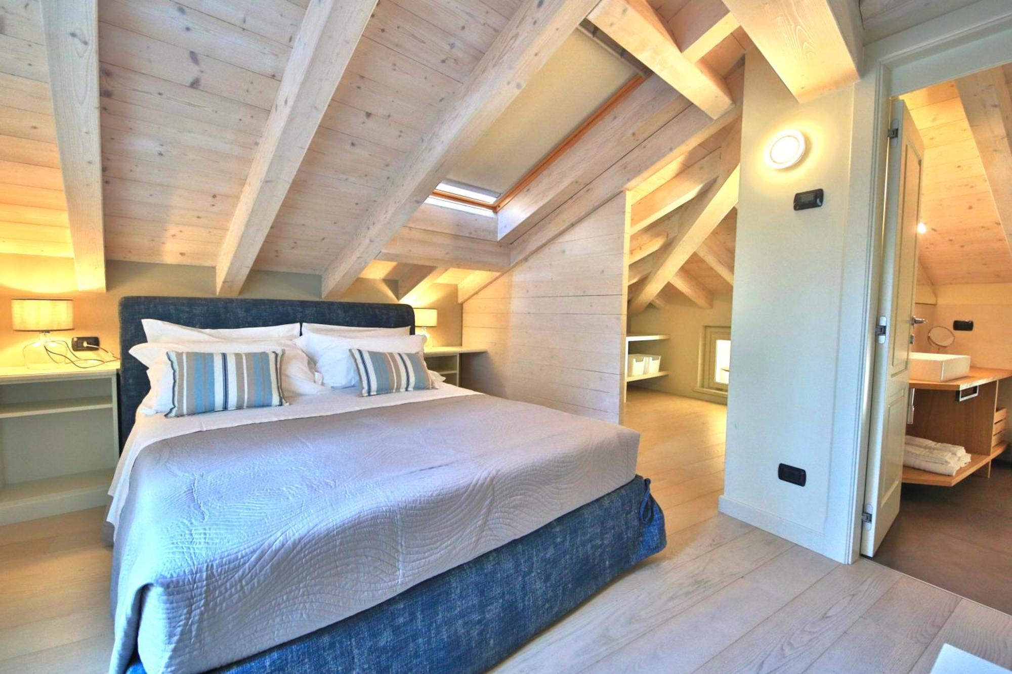 Apartment Liszt Attic By Klabhouse *