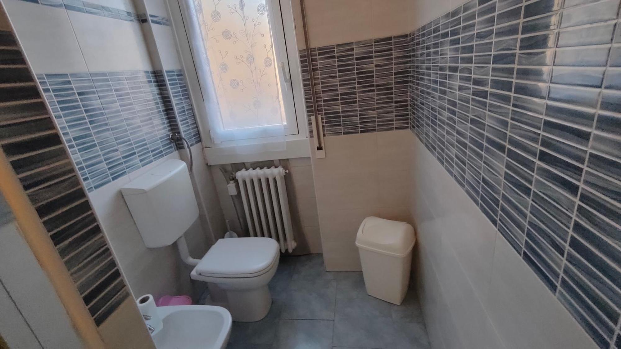 250 M Dal - Turati 98 - Free Wifi * Lecco