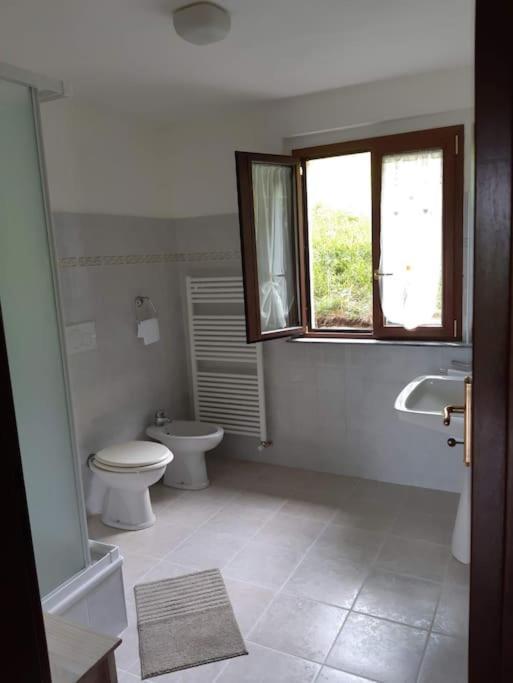 Casa San Primo, Zelbio, Di