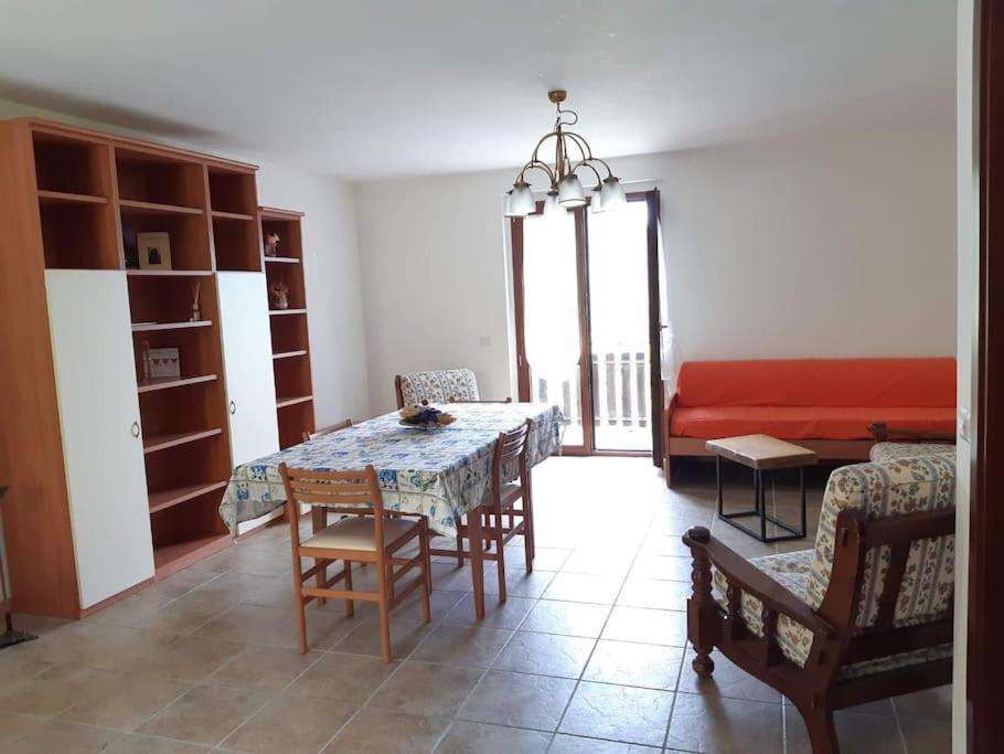 Casa San Primo, Zelbio, Di Zelbio