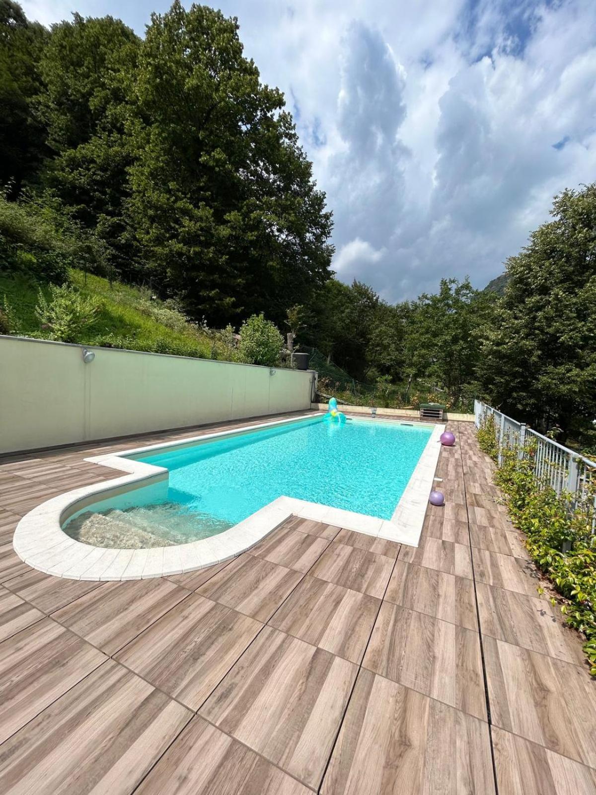 Cantaria - Lakeview Terrace & Pool Apartment