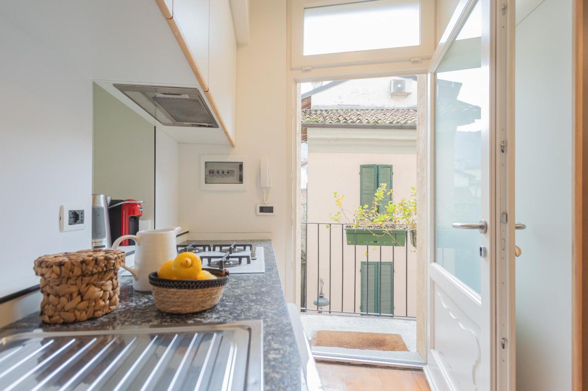 Viavi By Rent * Como
