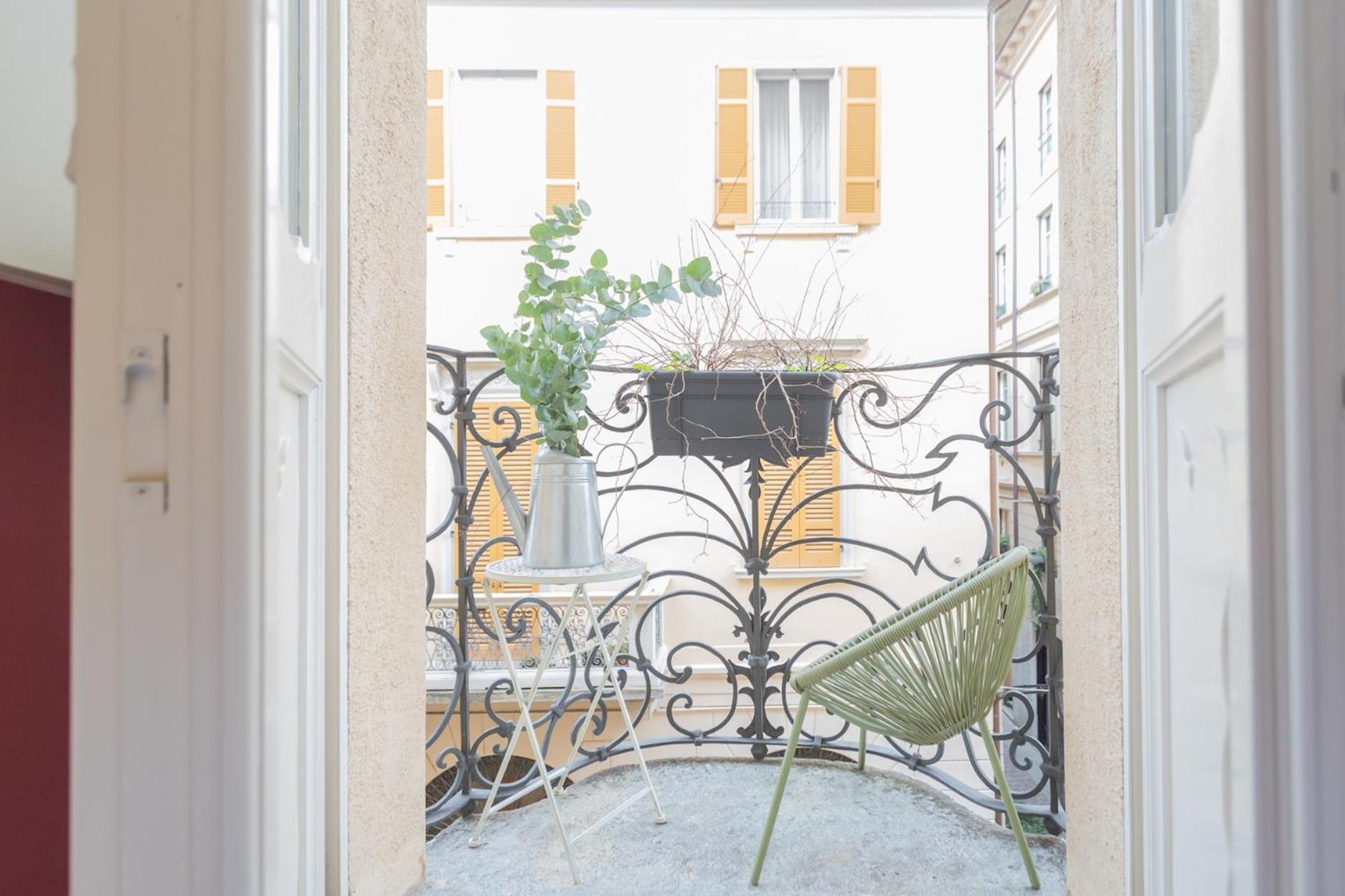 Viavi By Rent Como