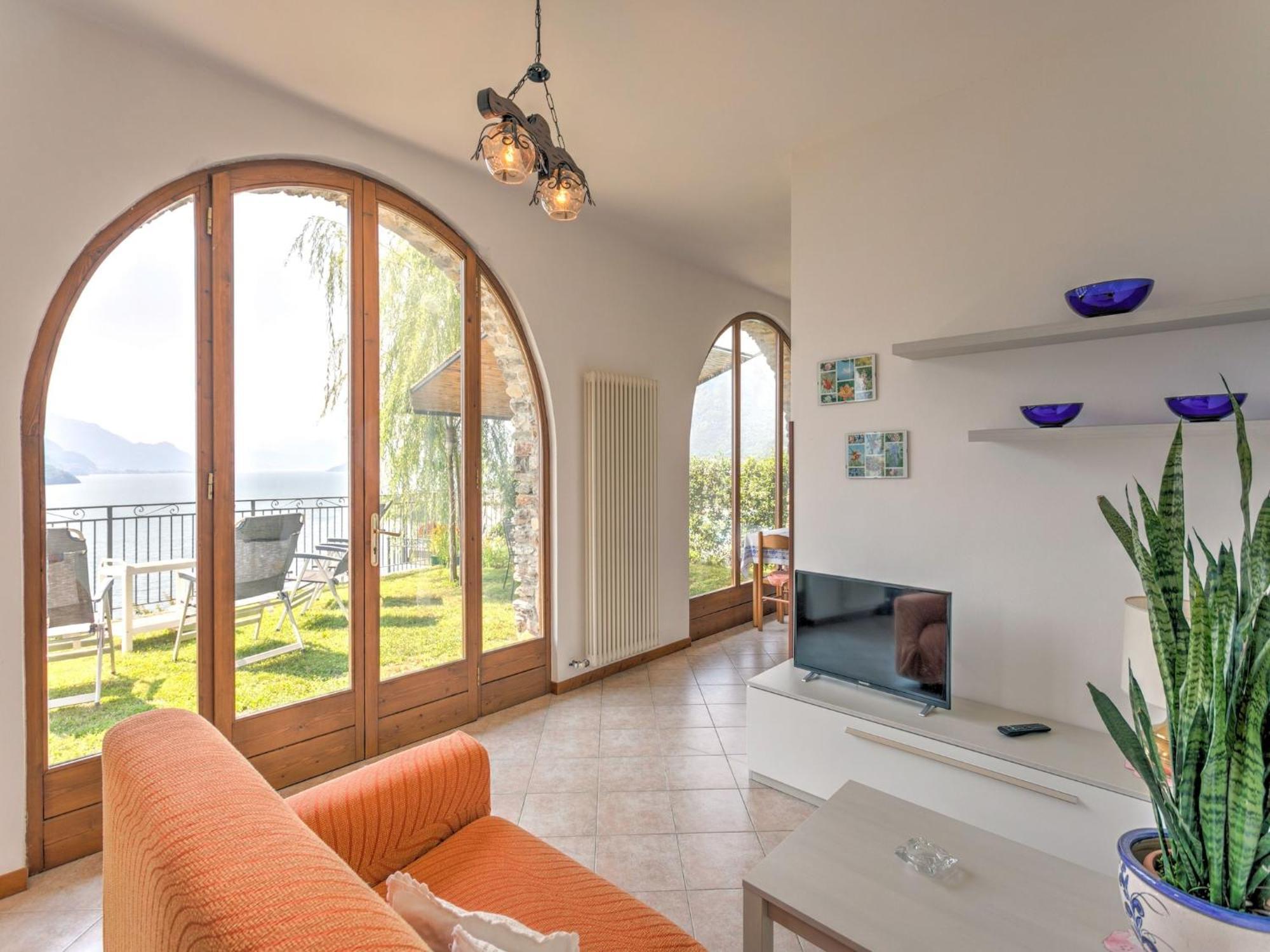 Wonderful Flat With Swimming Pool Lift And Garden Apartment *