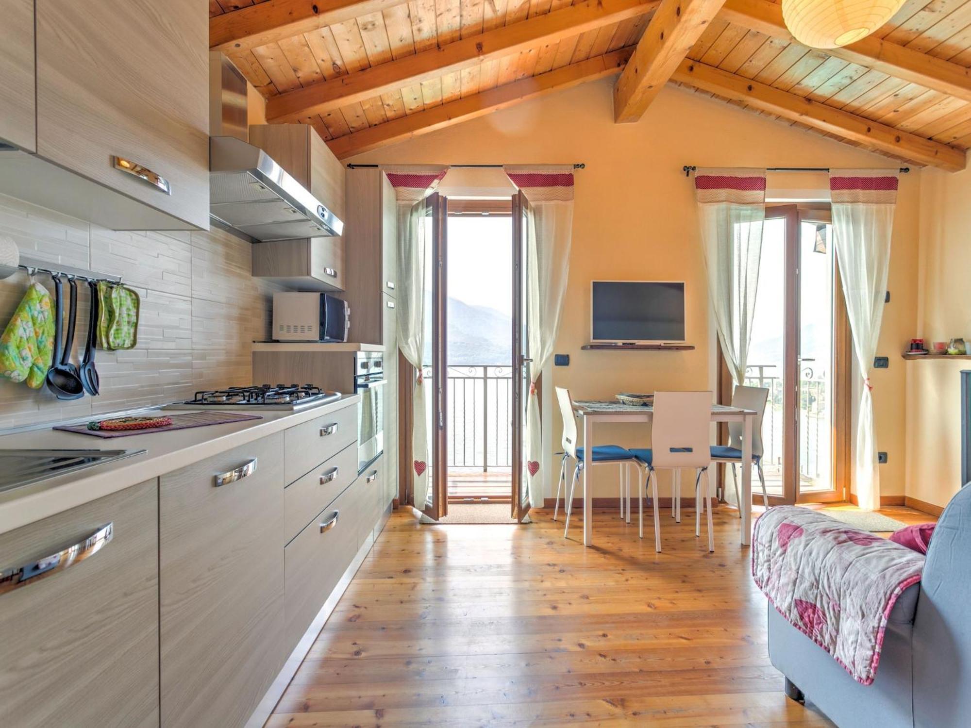 Wonderful Flat With Swimming Pool Lift And Garden Apartment *