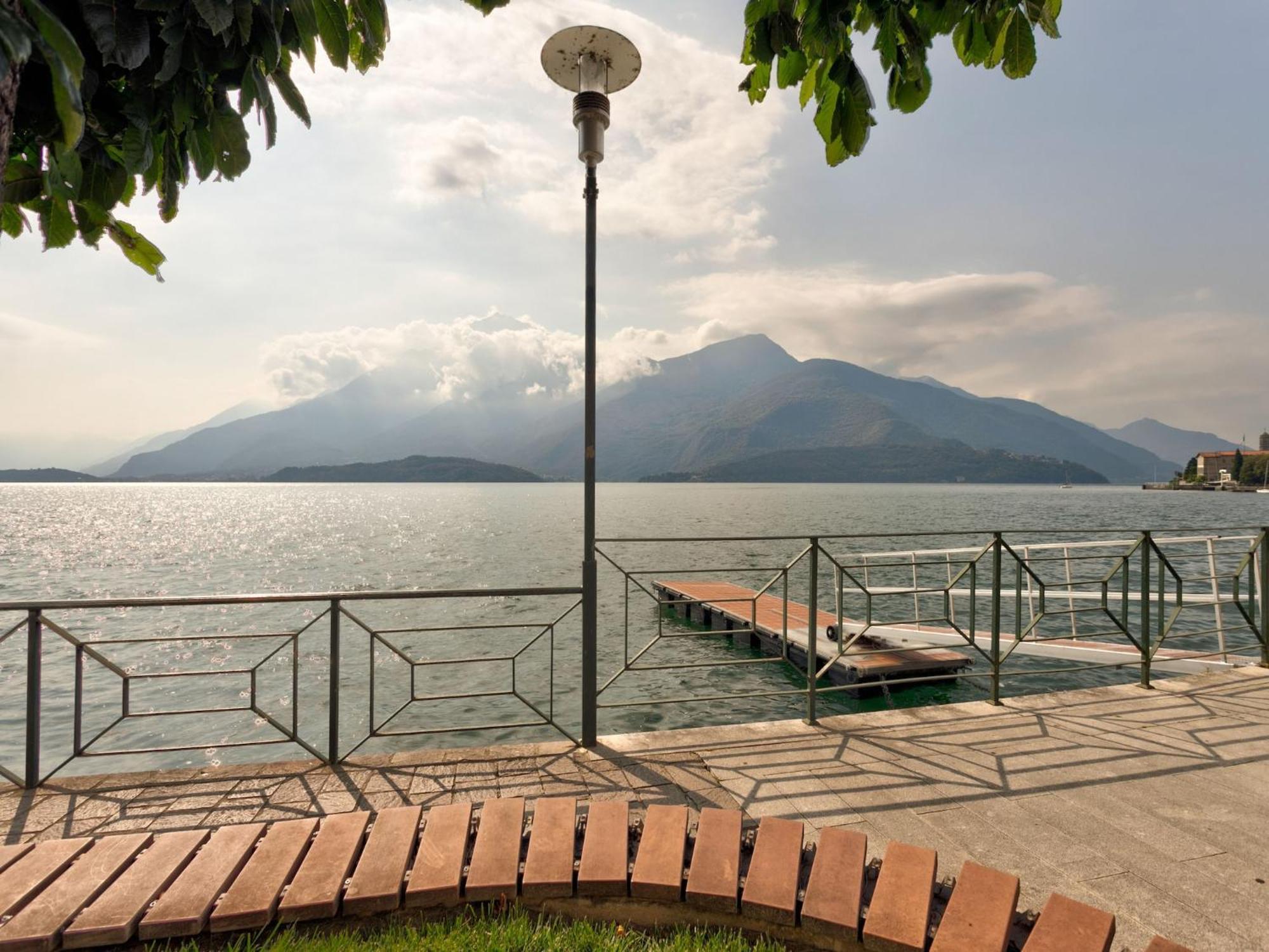 Wonderful Flat With Swimming Pool Lift And Garden Gravedona