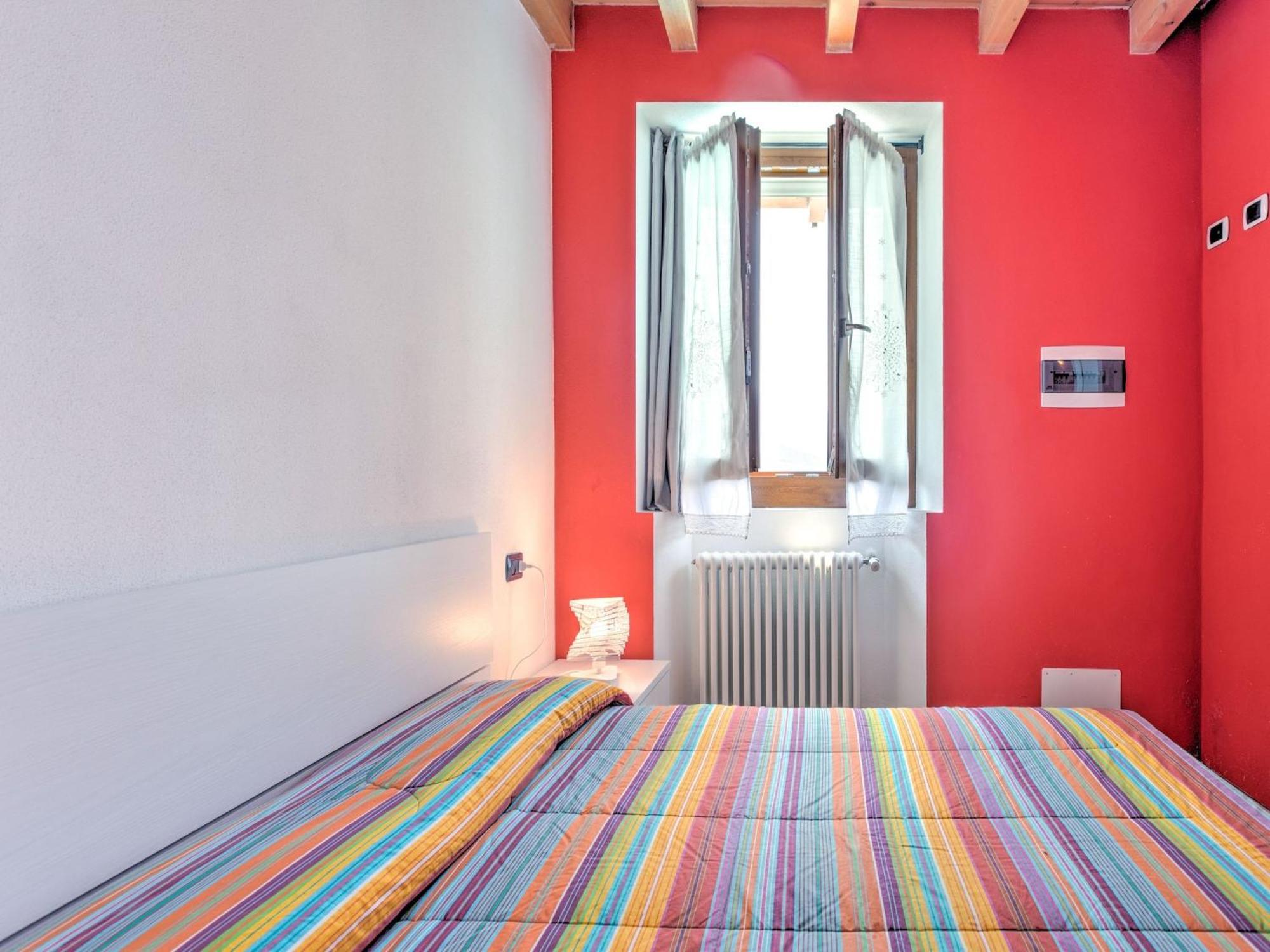Wonderful Flat With Swimming Pool Lift And Garden *