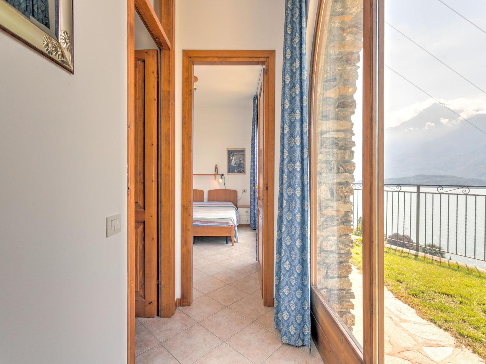 Wonderful Flat With Swimming Pool Lift And Garden Apartment *