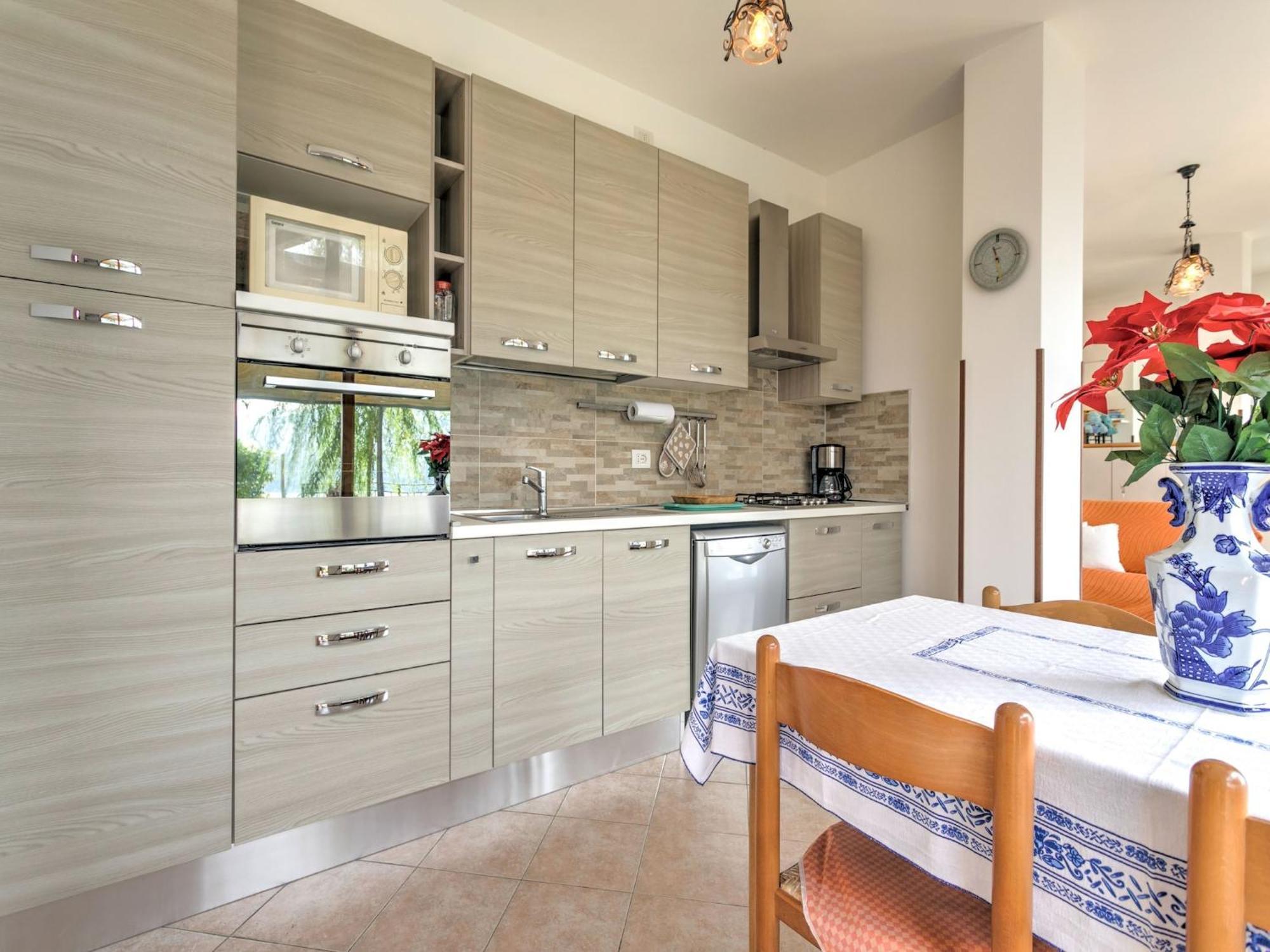 Apartment Wonderful Flat With Swimming Pool Lift And Garden Gravedona