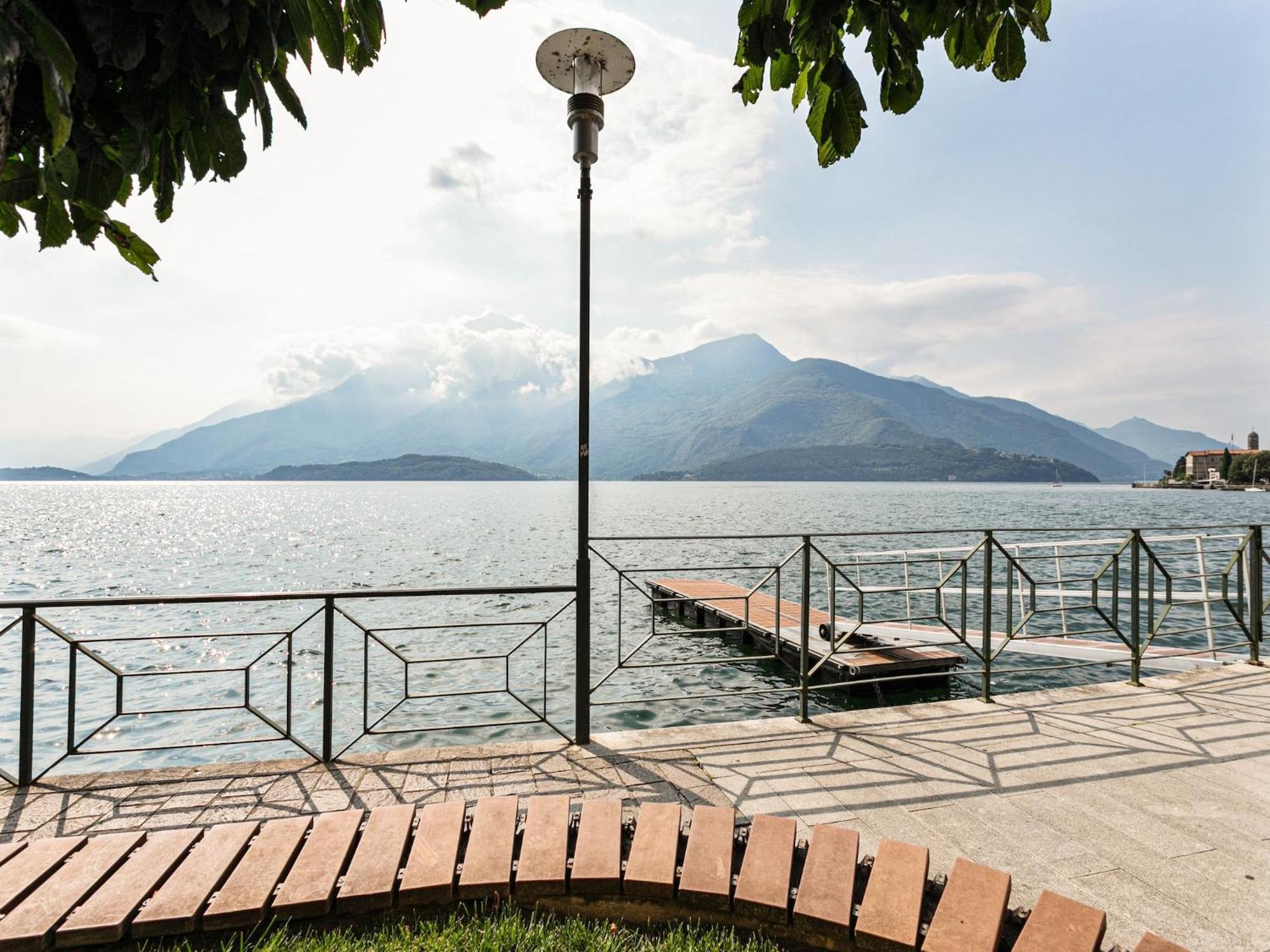 Wonderful Flat With Swimming Pool Lift And Garden Gravedona