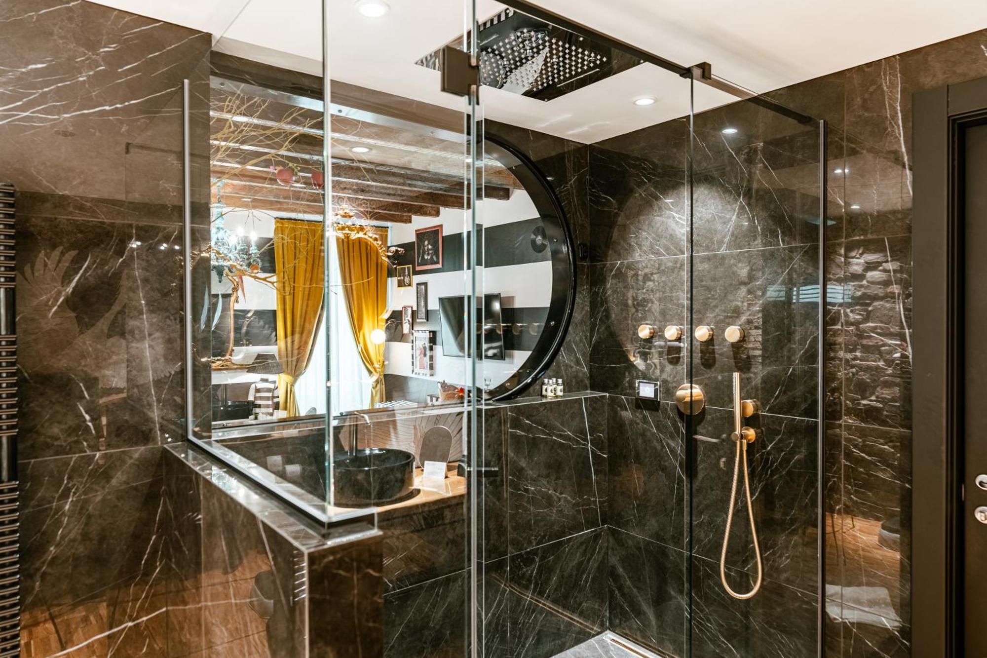 Affittacamere Palazzo Aurum *