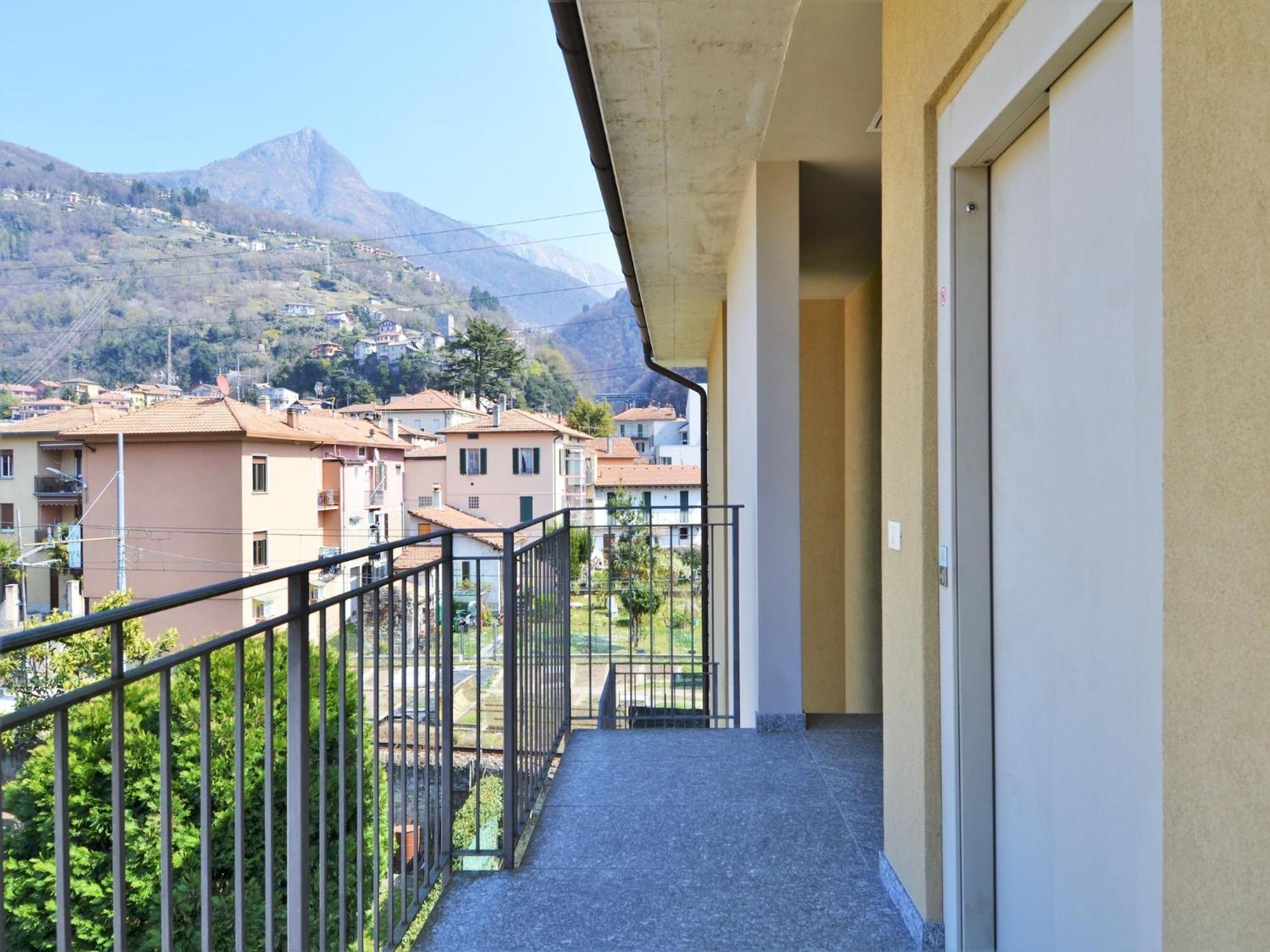 Apartment Simplistic In With Balcony Terrace Dervio