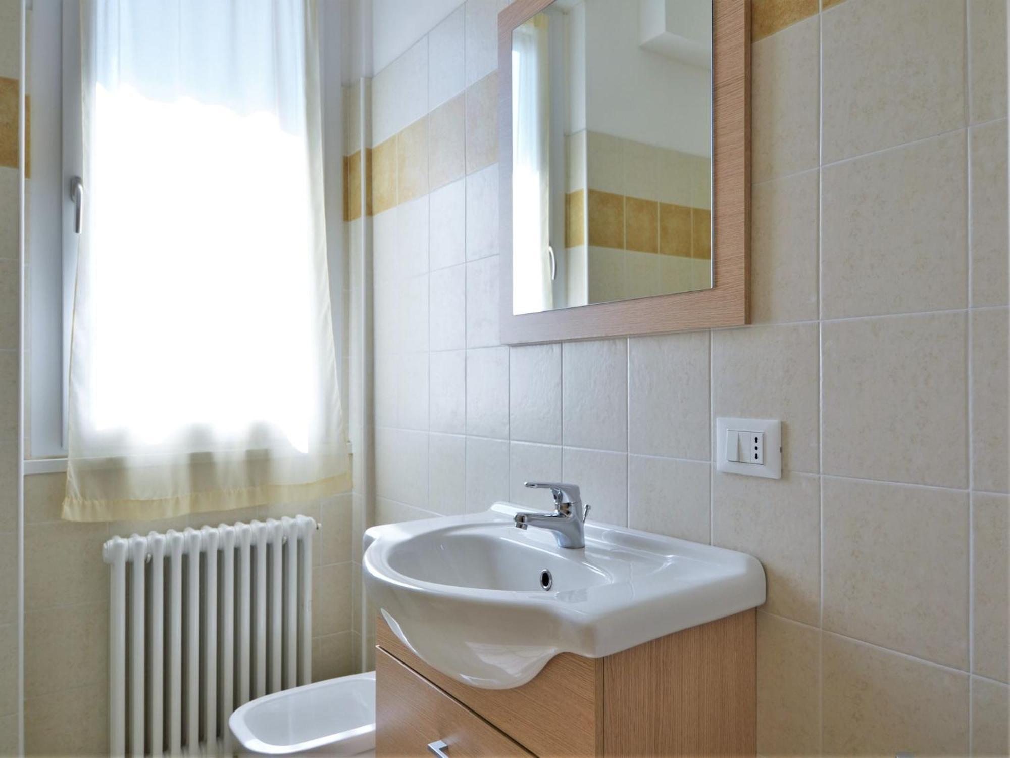 Apartment Snug In With Balcony Or Terrace *