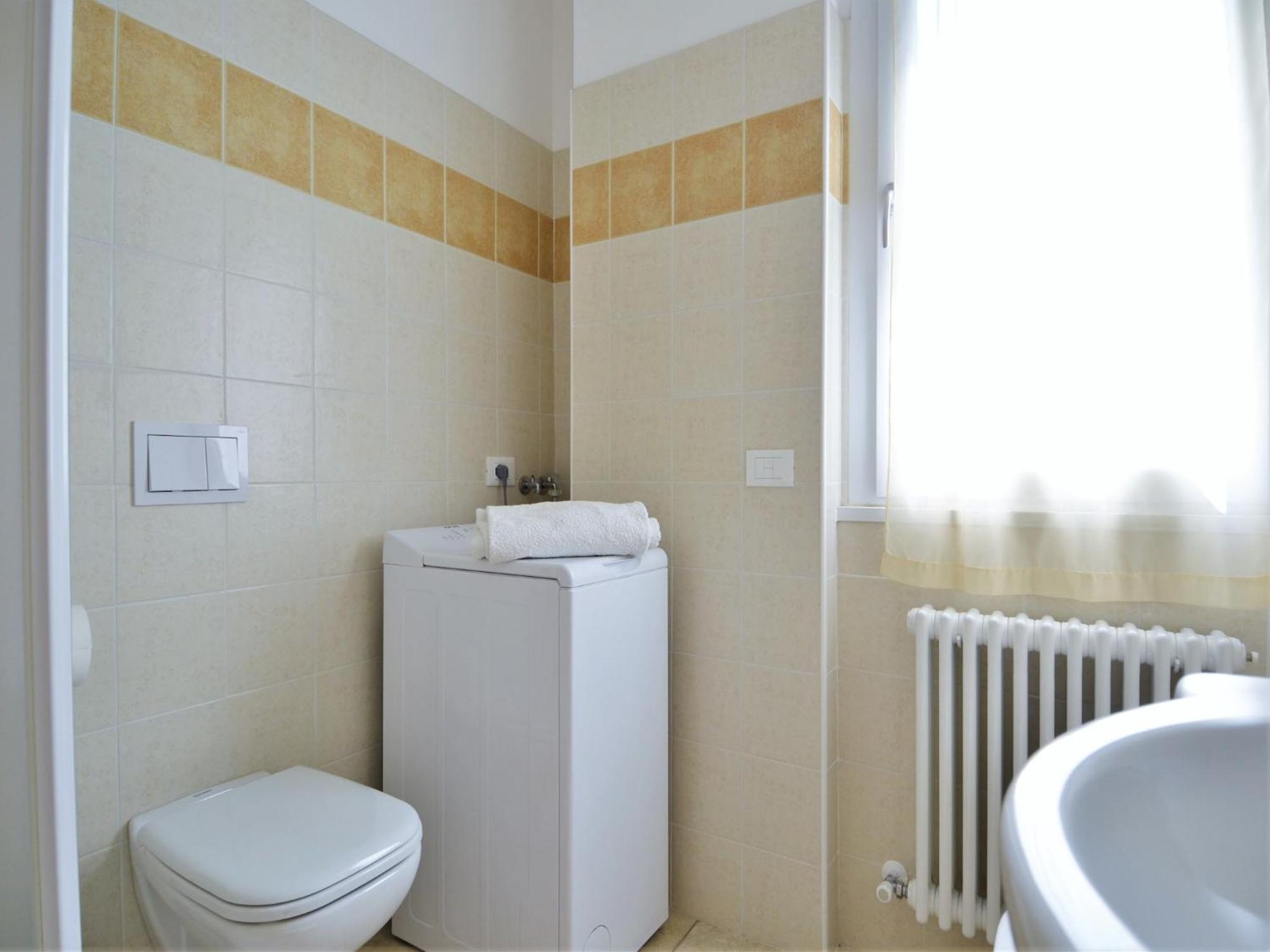 Snug In With Balcony Or Terrace Apartment Dervio