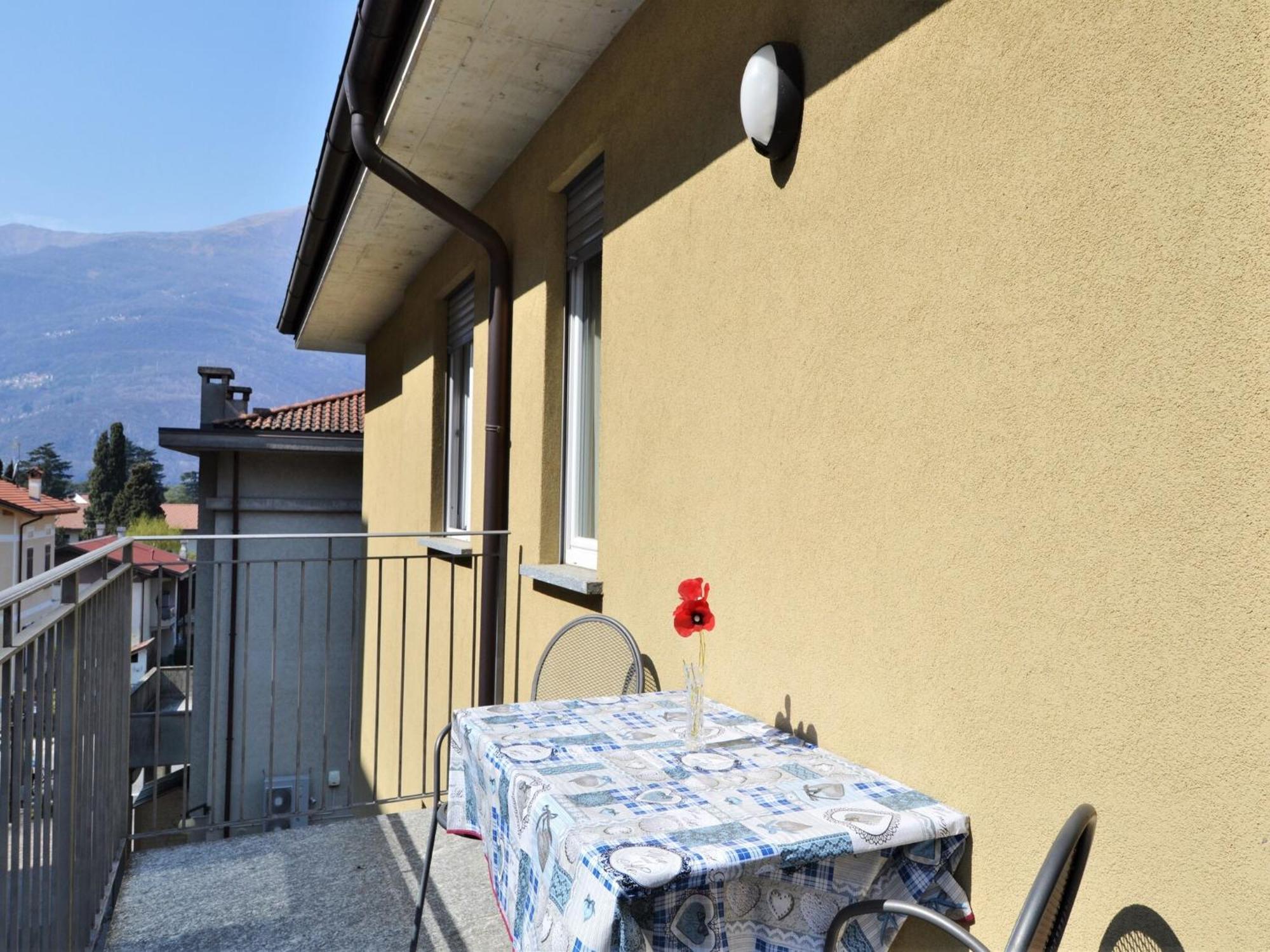 Simplistic In With Balcony Terrace Apartment