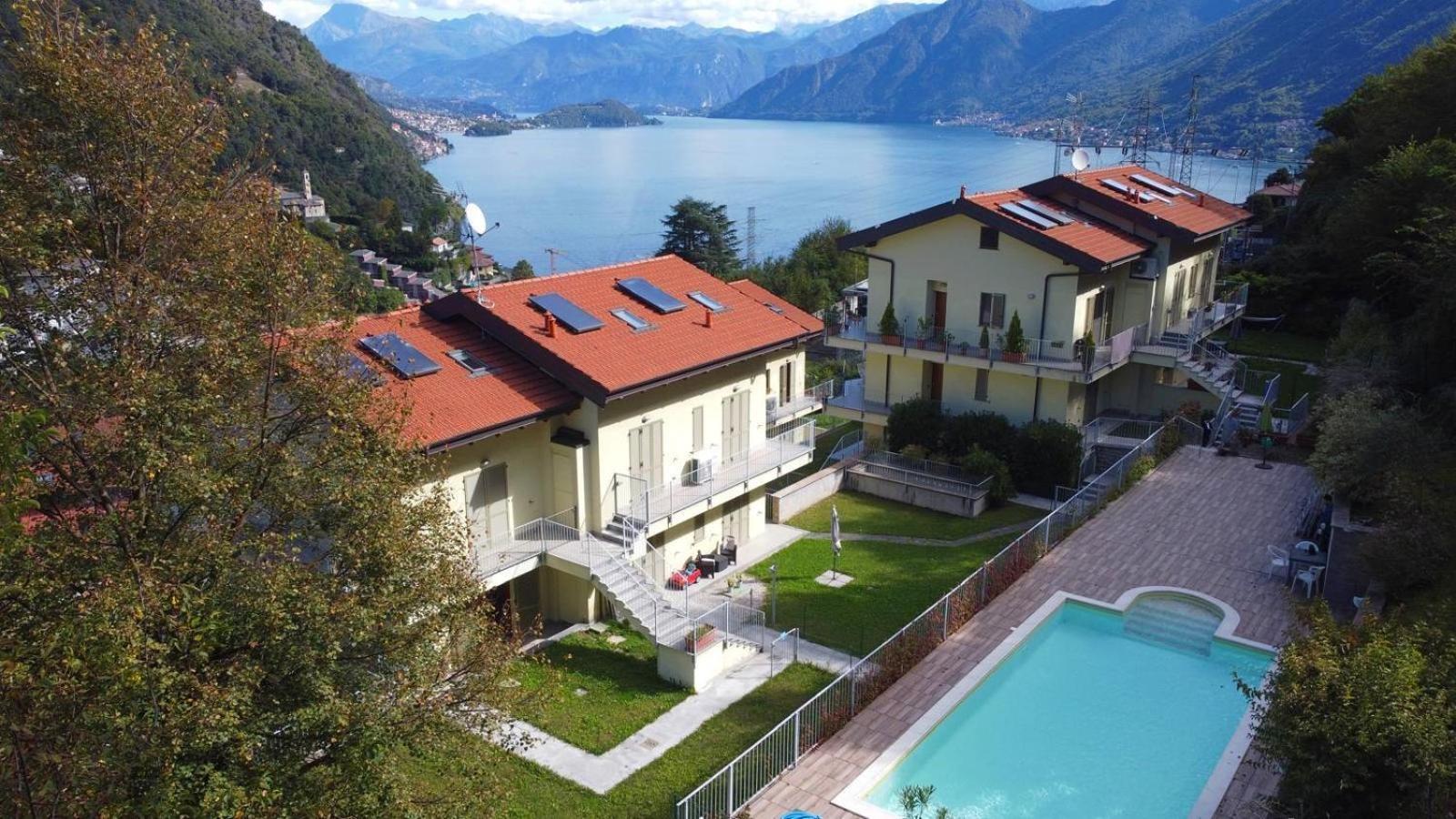 Holiday home Vista Dolce Isola _ Lakeview Pool, Terrace & Garden