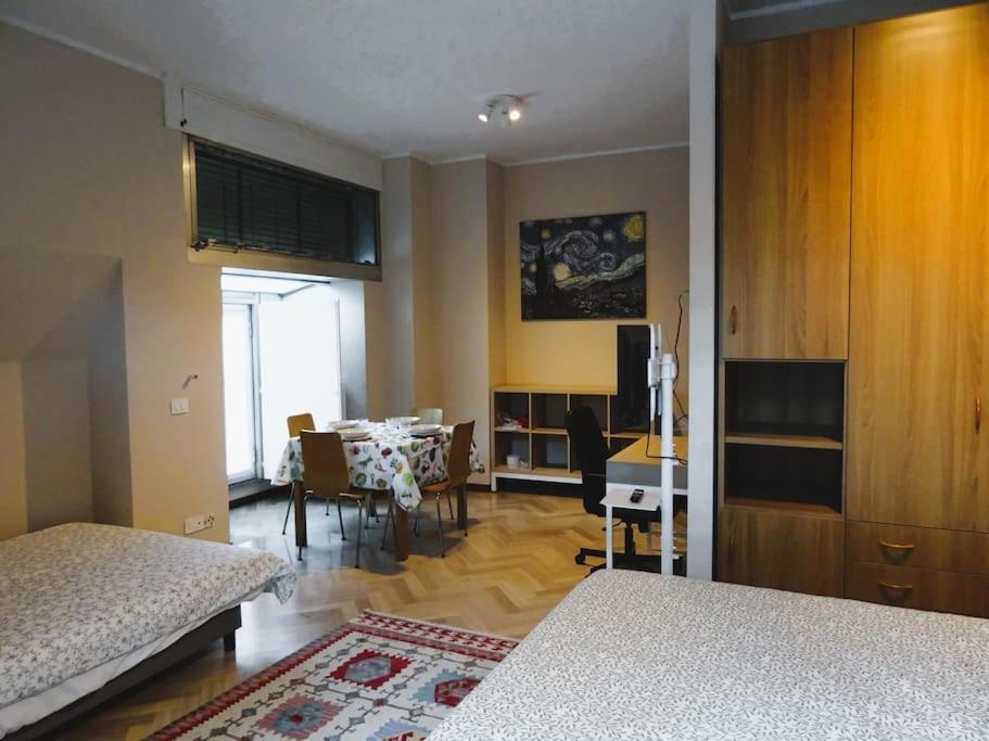 Ampio Monolocale Vicino Al Lungolago Di Apartment Lecco