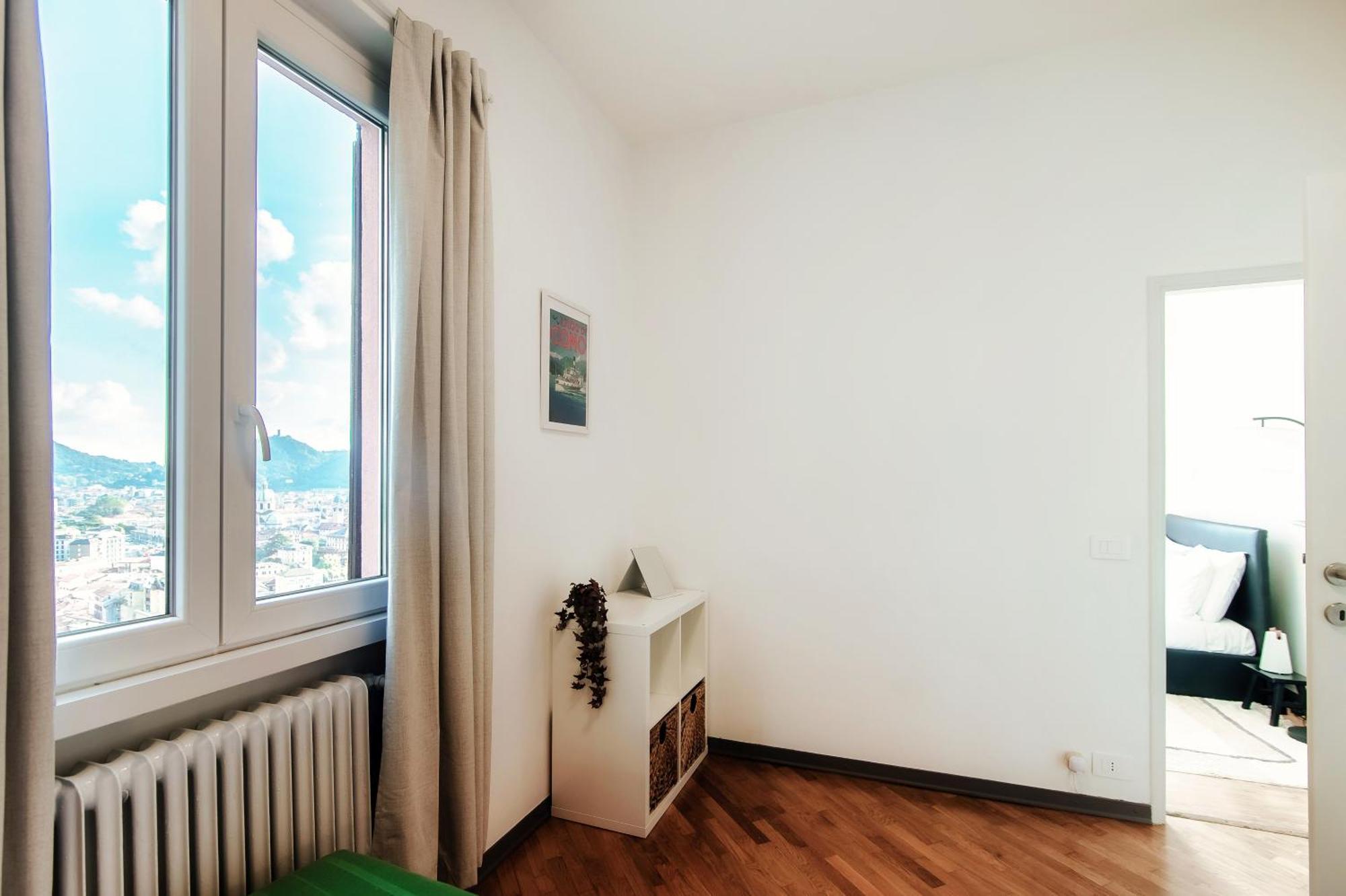 Eye In The Sky - By Myhomeincomo Apartment Como