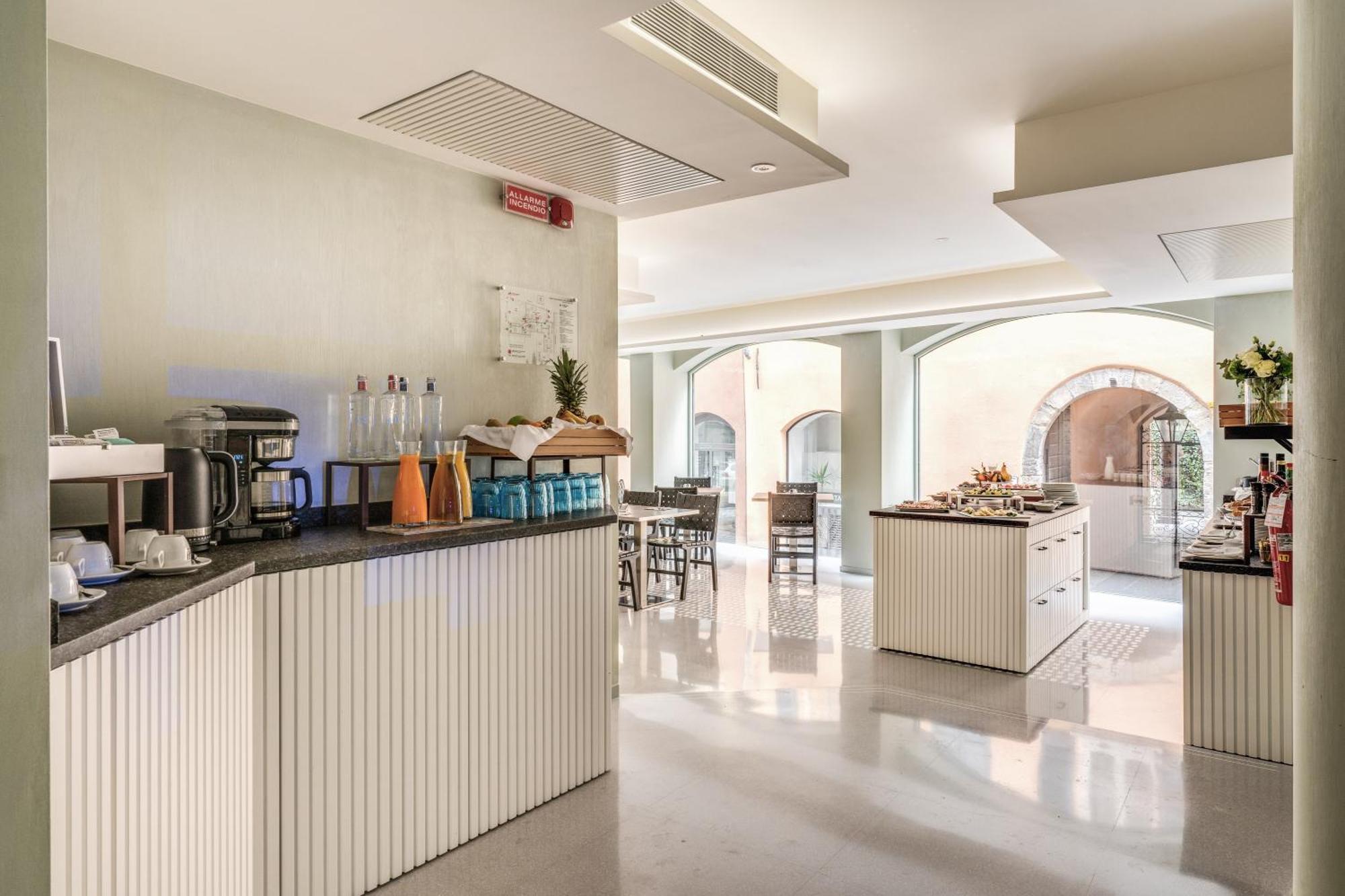 Plinius Lifestyle Hotel 4*