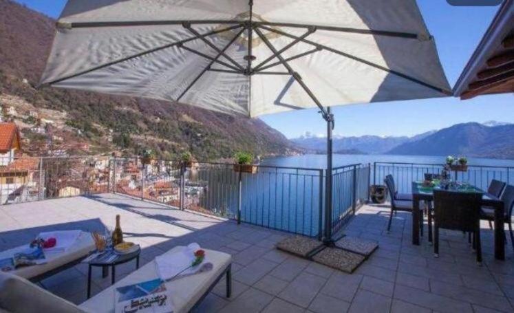 Attico Con Grande Terrazza Vista