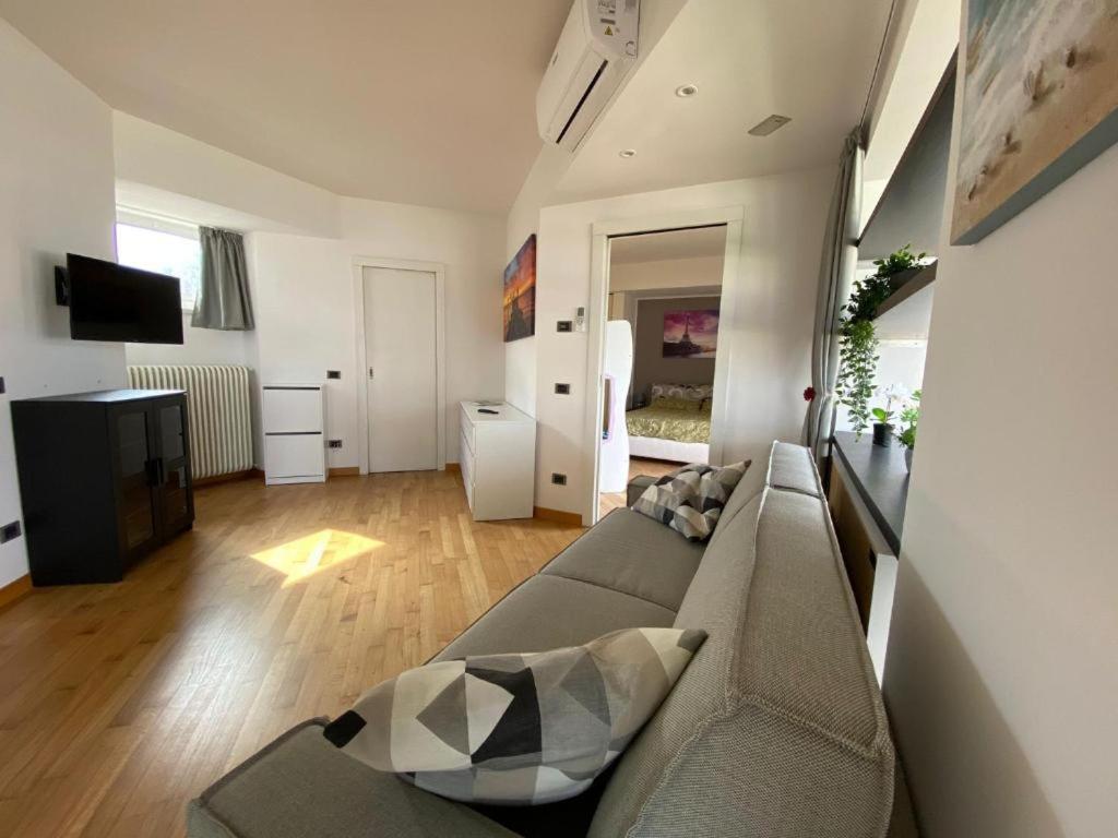 Penthouse With Big Terrace In With Pool Valbrona