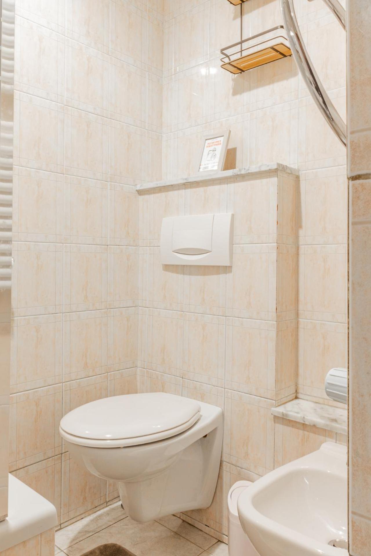 Free Parking - 5 Min By Walk From Center Como