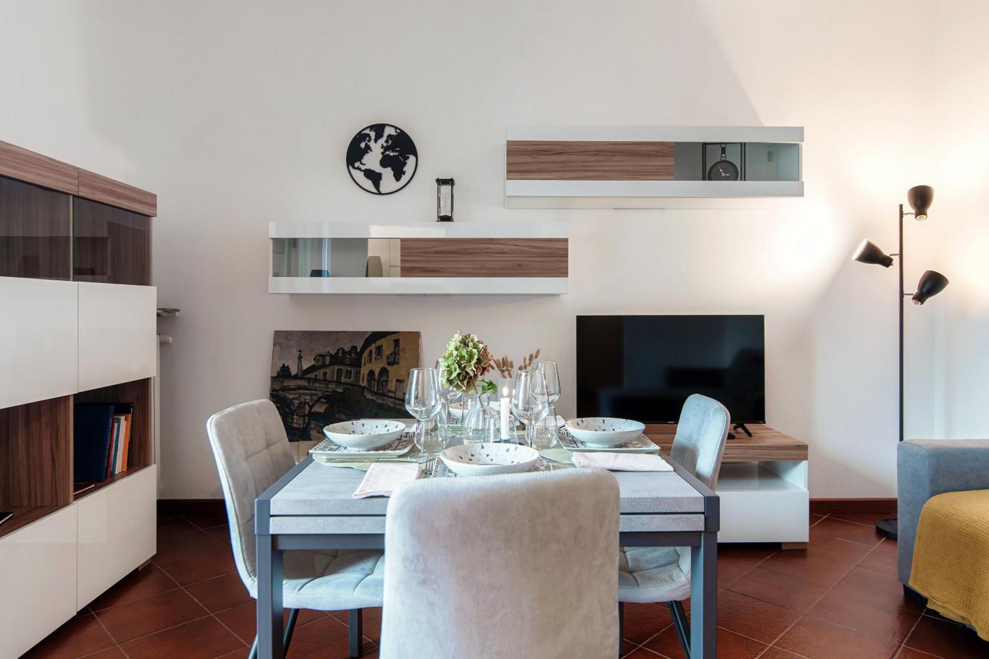 Zamenhof 9 - By Myhomeincomo Apartment *