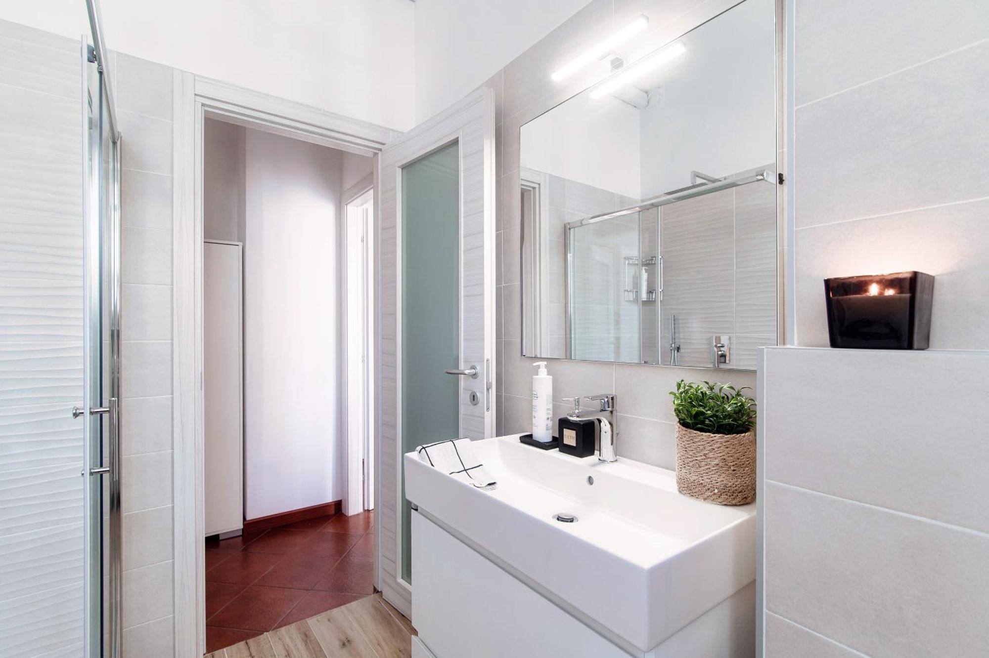 Zamenhof 9 - By Myhomeincomo Apartment *
