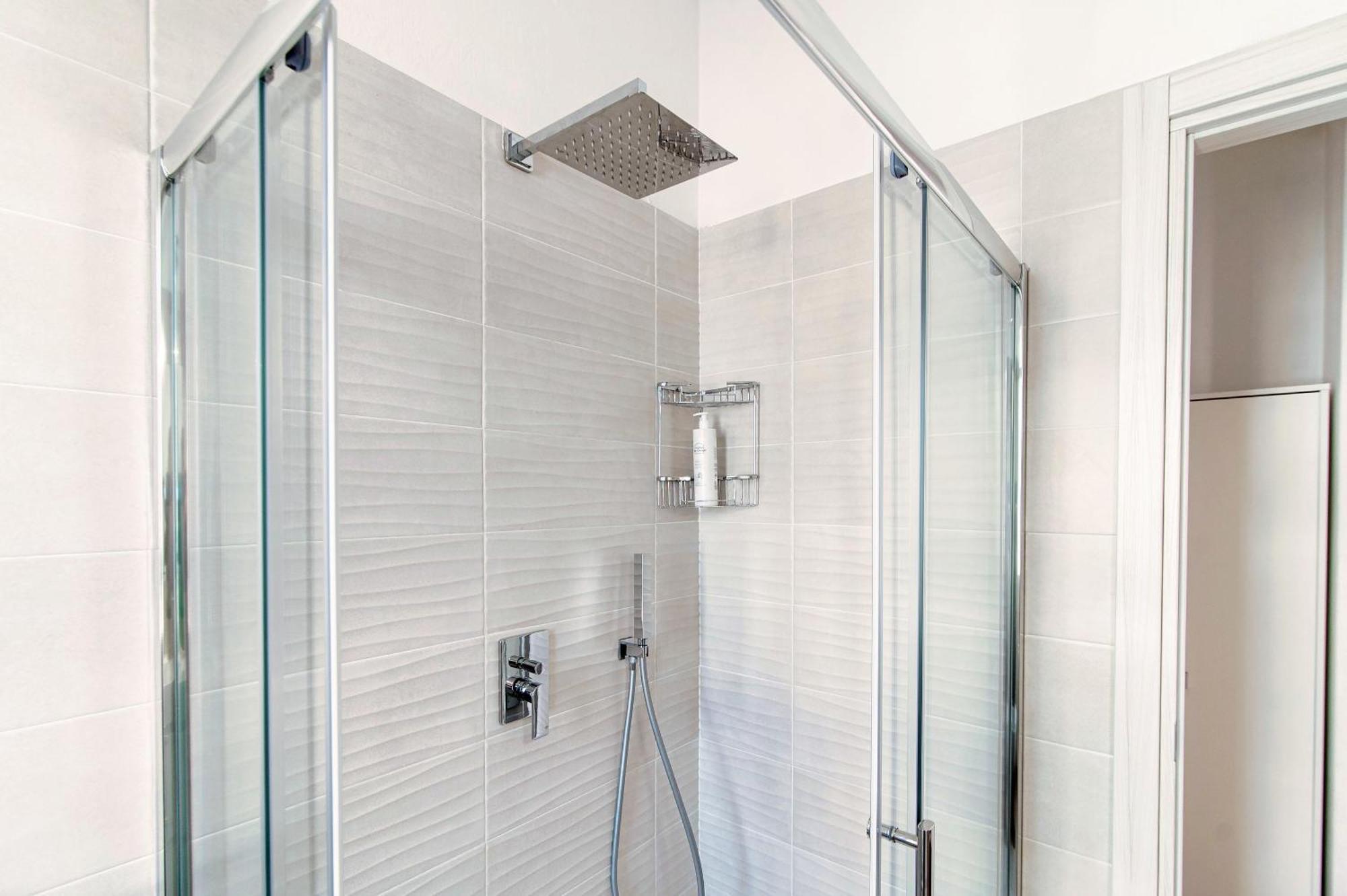 Apartment Zamenhof 9 - By Myhomeincomo *